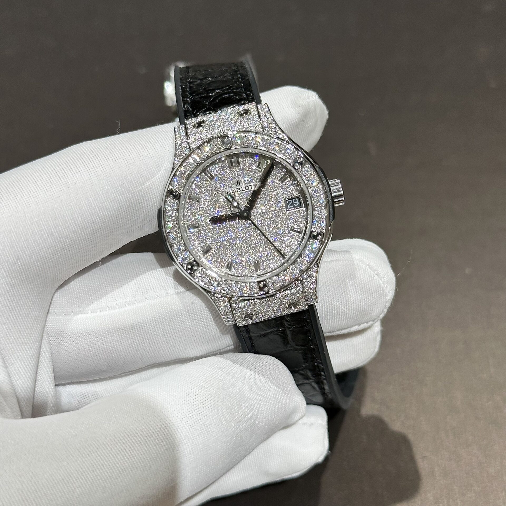 Hublot Classic Fusion Replica Watch With Full Moissanite Diamonds 33mm - Elite Watch Atelier