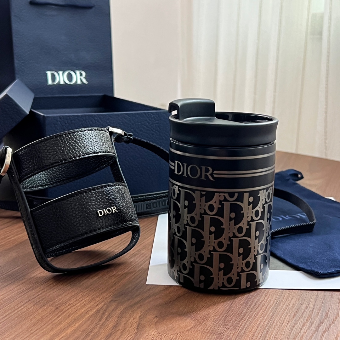 Aqua Mug With Shoulder Strap Black For Women 5.5in/13.4cm 2ESKH324YMJ_H00N1:1High-quality replica