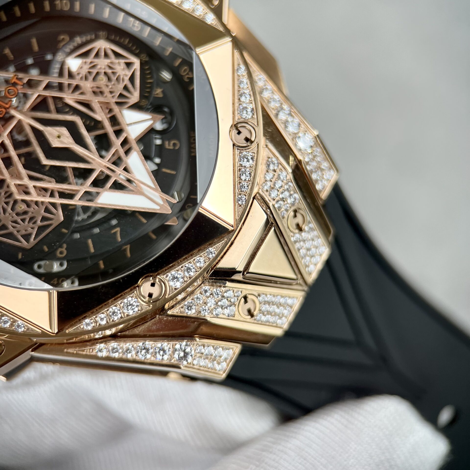 Hublot Replica Watch Big Bang Sang Bleu II King Gold Diamond 45mm - Top club