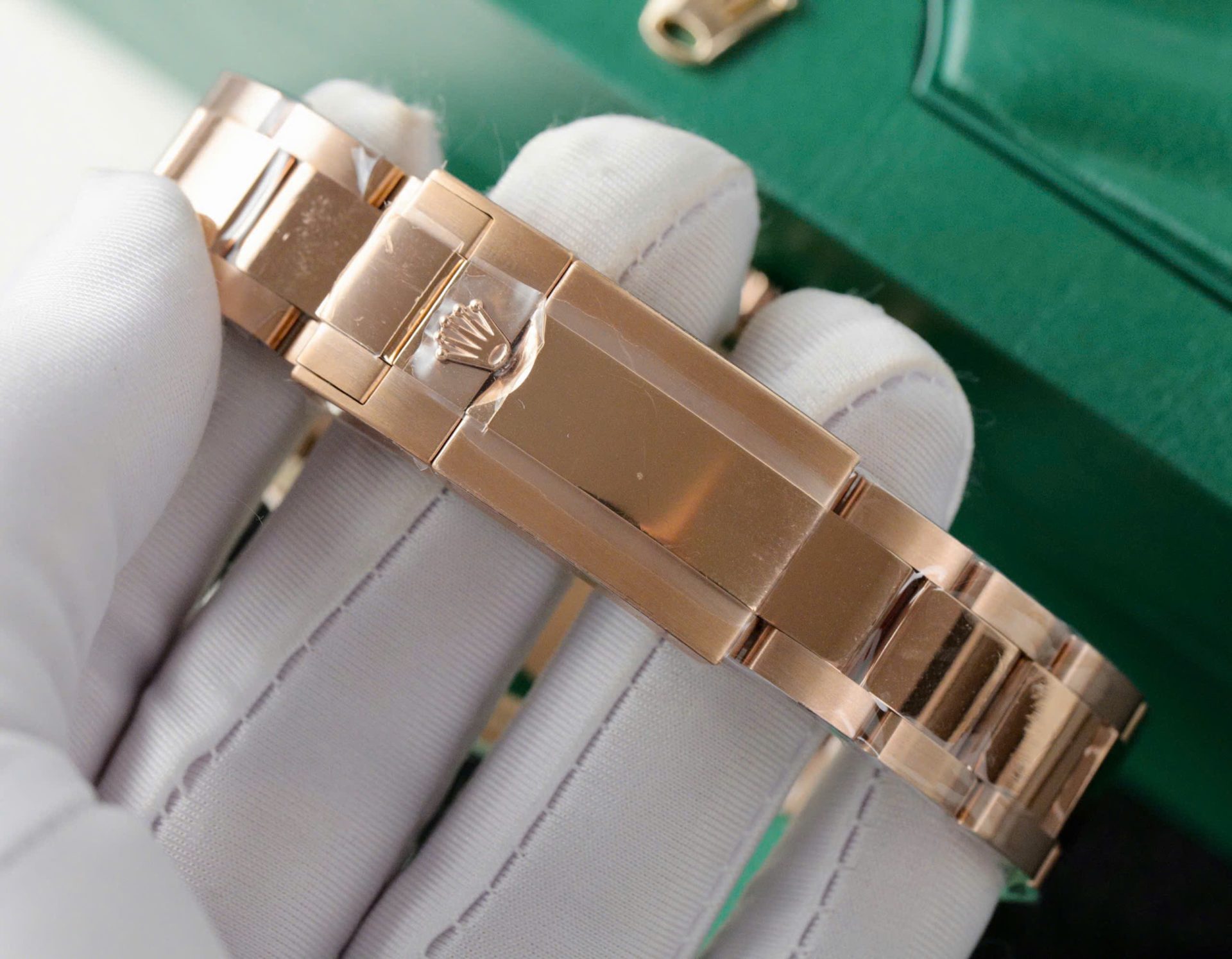 Rolex Daytona 126505 Rose Gold Best Replica Watch Black Dial 40mm - Elite Watch Atelier