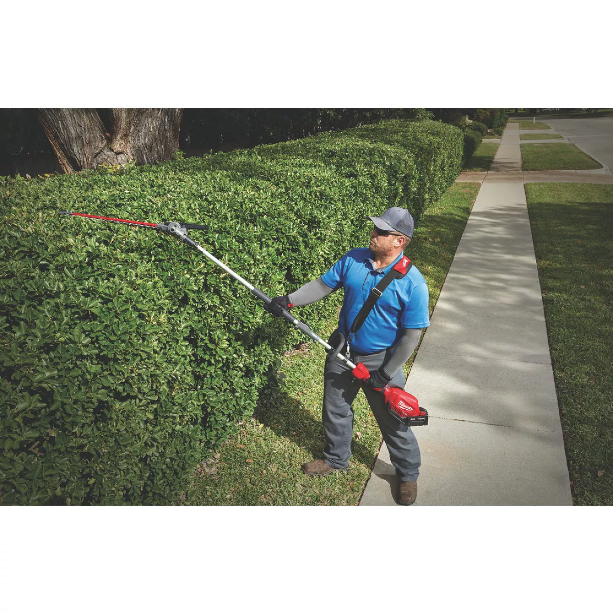 Milwaukee M18 FUEL 20 In. Articulating Hedge Trimmer Attachment for QUIK-LOK Attachment System
