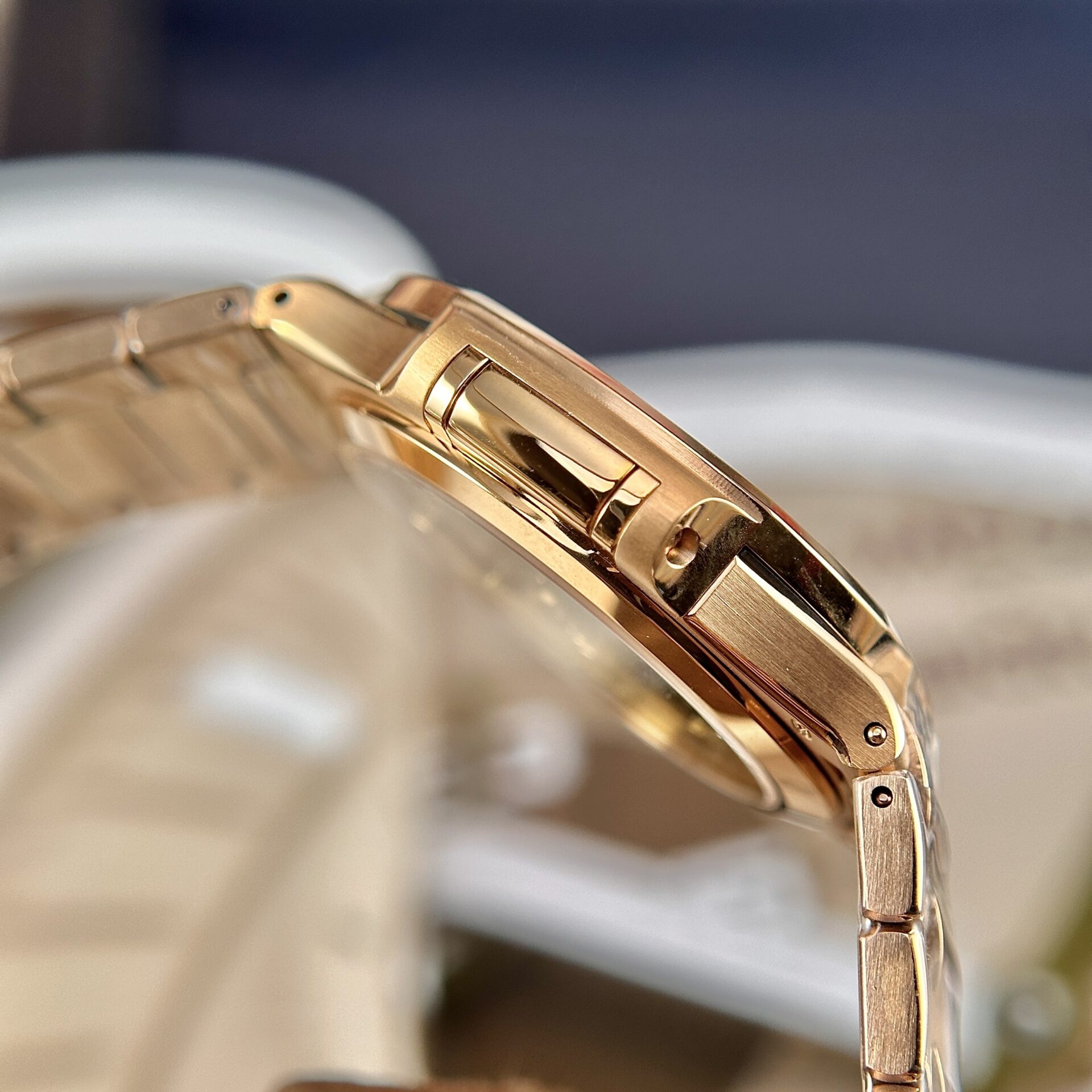 Patek Philippe Nautilus 7118 Replica Watch Rose Gold 3K Factory 35.2mm - Top club