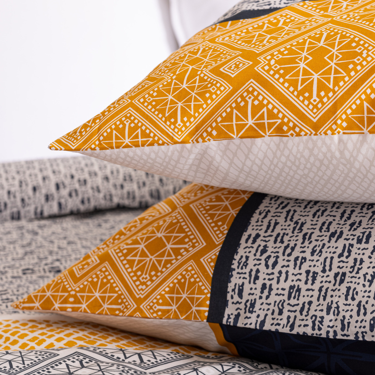 Bed linen set "Etnik striped" 260x240 cm