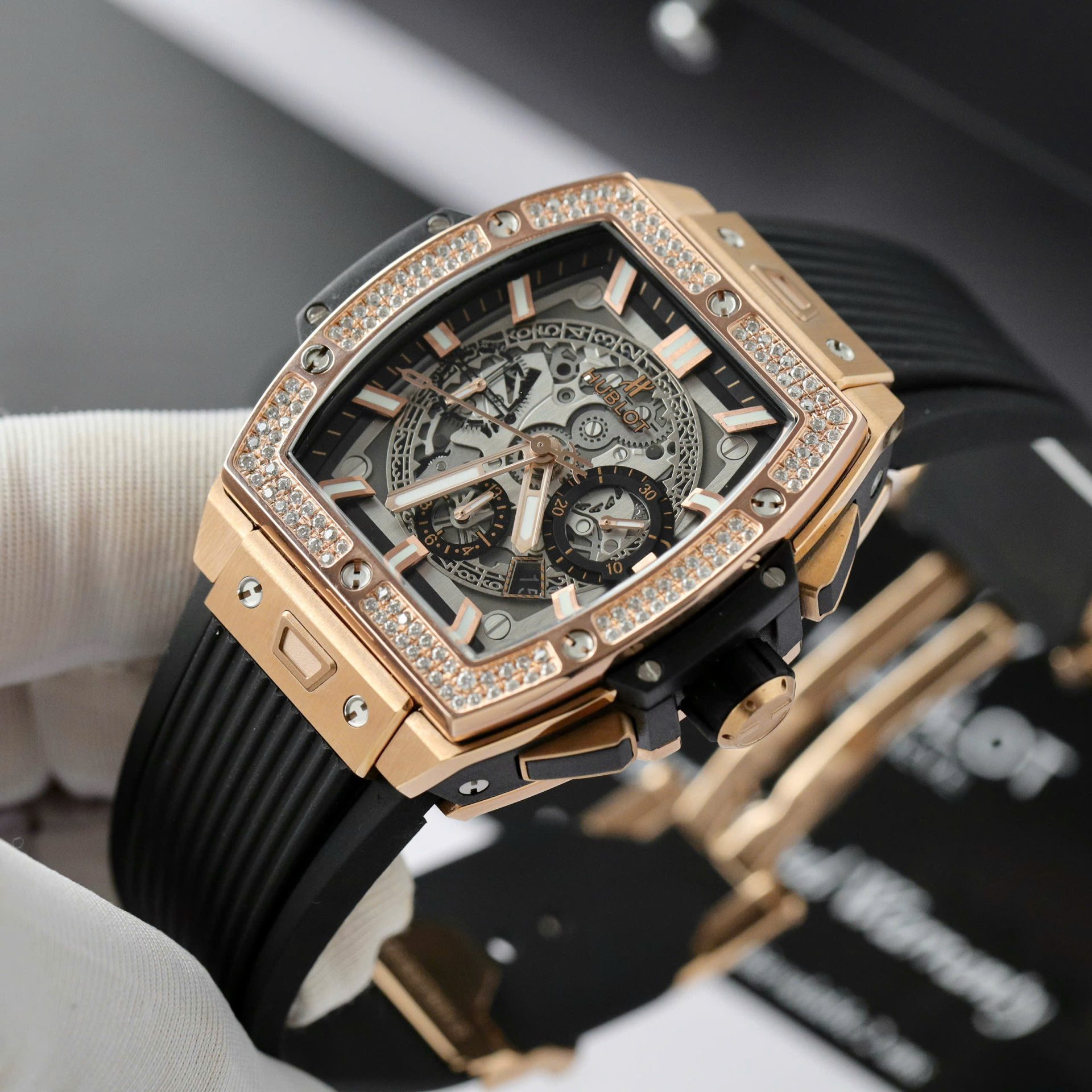 Hublot Spirit Of Big Bang King Gold Custom Moissanite Diamonds Hong Kong 42mm - Top club