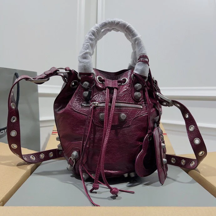 Metallic Balenciaga Bucket Bag with Studs and Adjustable Straps for Edgy Fashion Style No.3033 - Replicaclubs