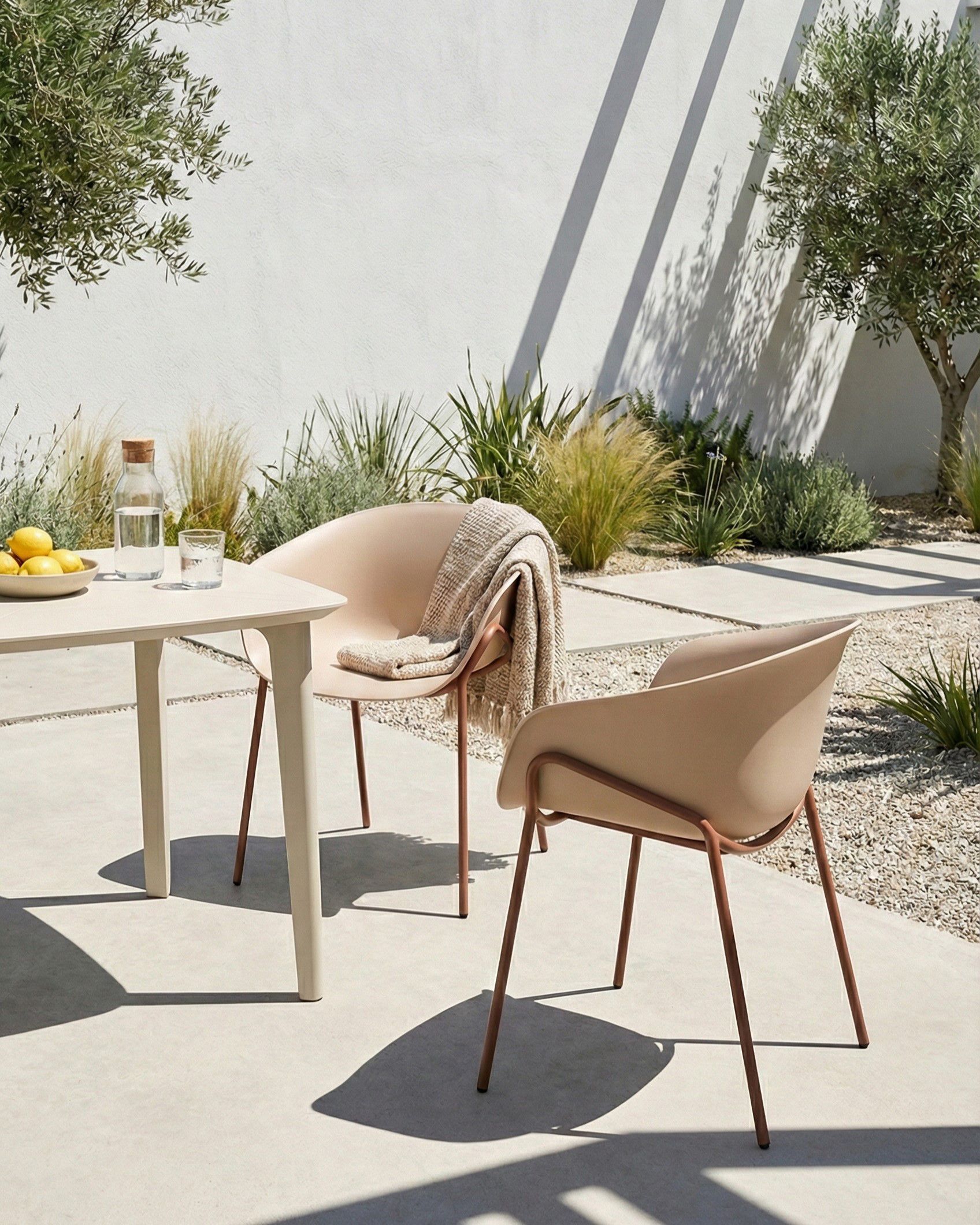 Set of 2 Garden Chairs METEORA Synthetic Material Beige