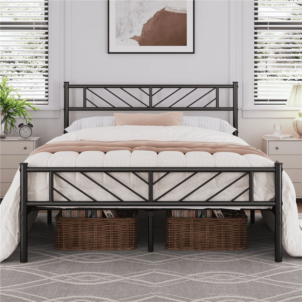 Easyfashion Justice Metal Platform Bed with Arrow Design, Queen Size, Black