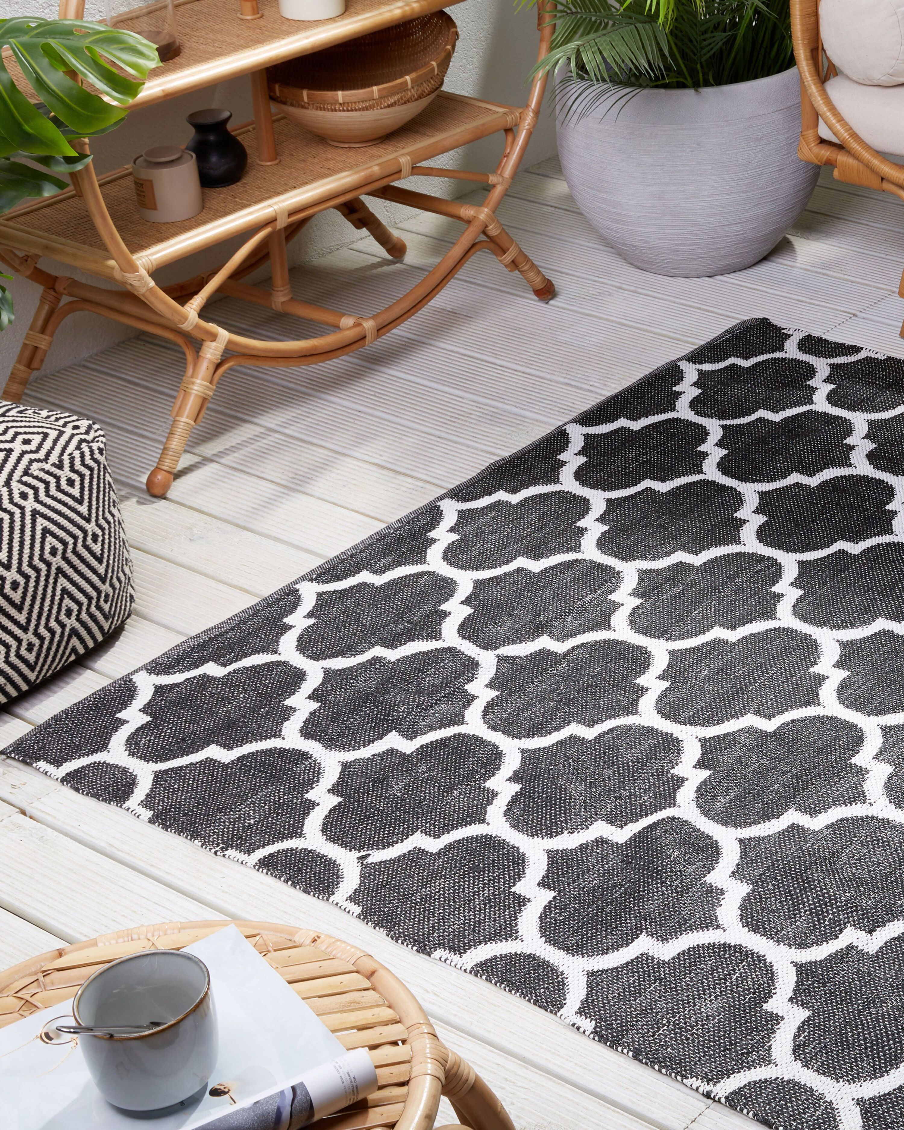 Outdoor Rug ALADANA Black/ White 160 x 230 cm Reversible