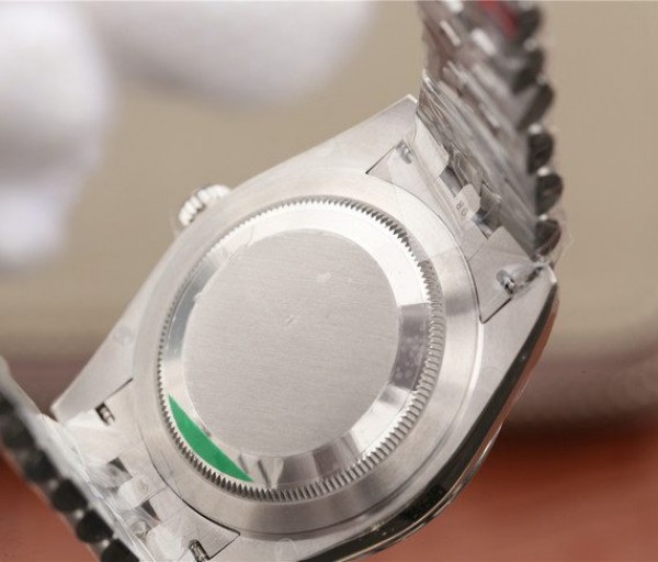 Replica Rolex DateJust 41mm 126334 Fluted Bezel Blue Dial Diamonds Markers Bracelet A3235 - Top club