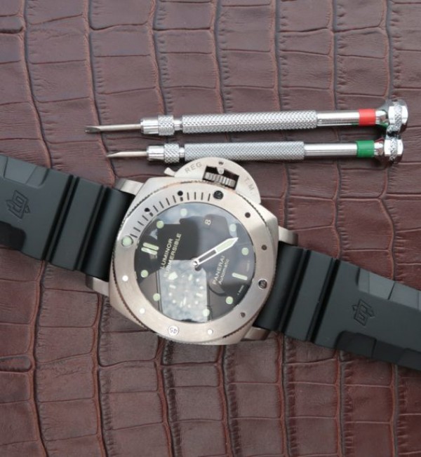 Replica Panerai XF PAM305 Titanium Black Rubber Strap P9000 - Top club