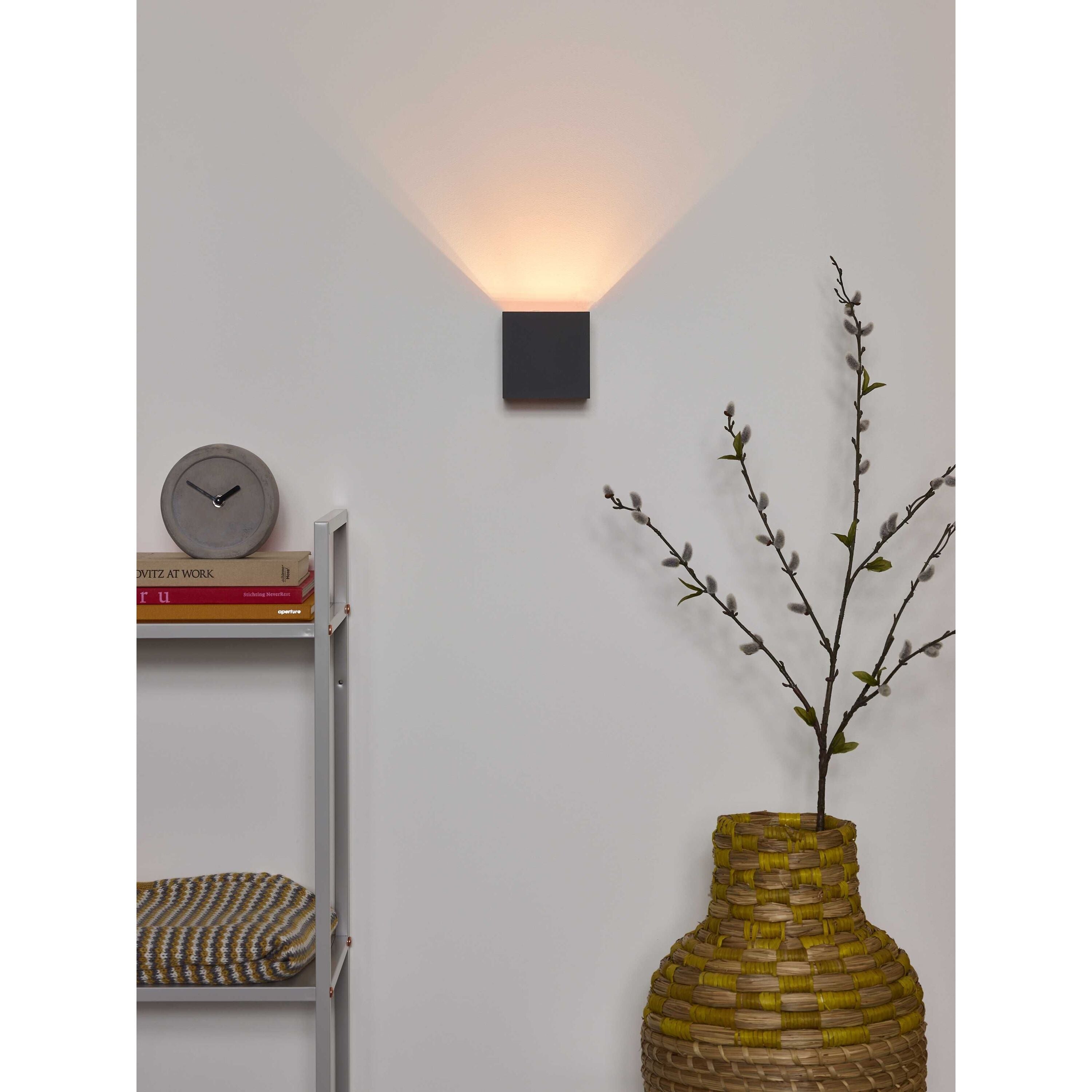 Xio wandlamp vierkant zwart