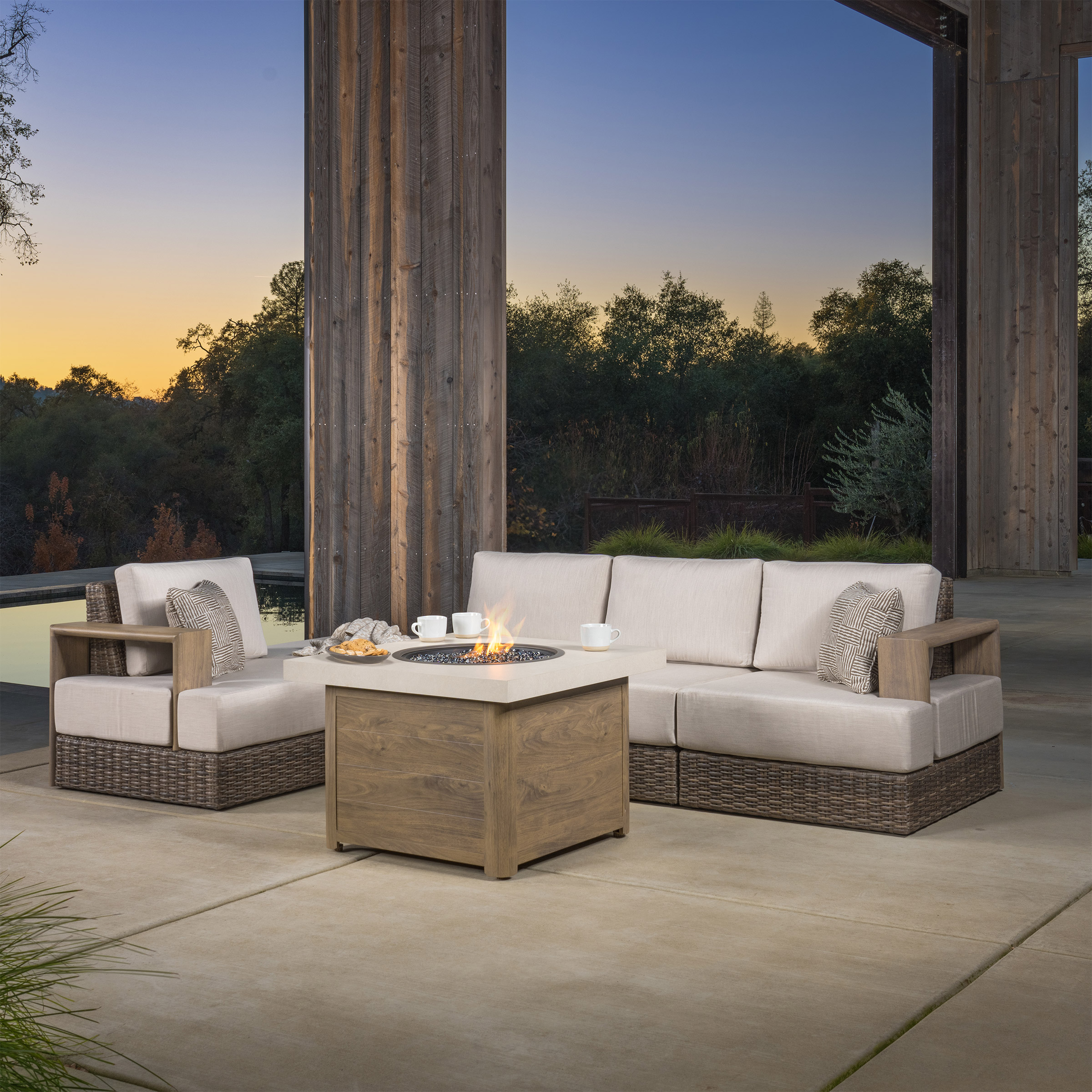 SunVilla Theo 6-piece Fire Modular Outdoor Patio Sectional Set - Image 3