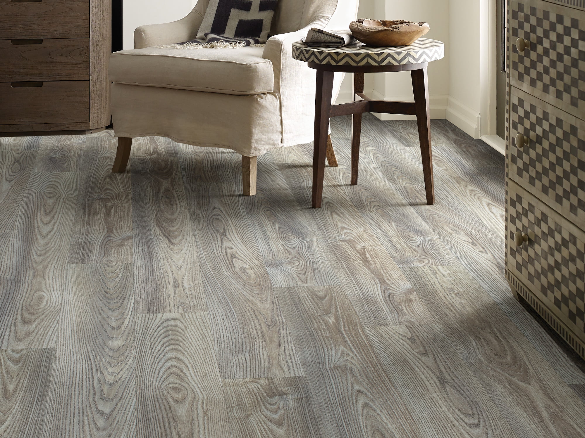 Shaw Floors Harvest Moon 6.93 in. width x 48.03 in. Color Mineral Chestnut, Luxury Vinyl Plank Flooring (27.73 sq. ft. / Carton) (12 Planks)