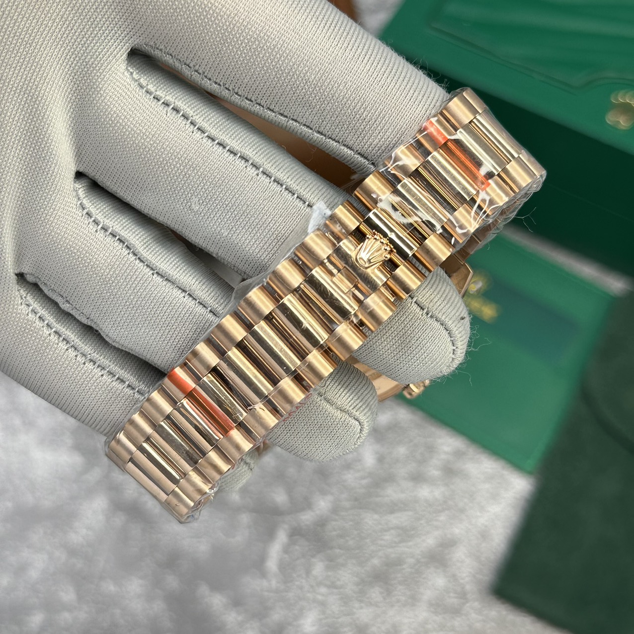 Rolex Day-Date 228235 Rose Gold Chocolate Dial Replica Watch V2 GM Factory 40mm - Top club