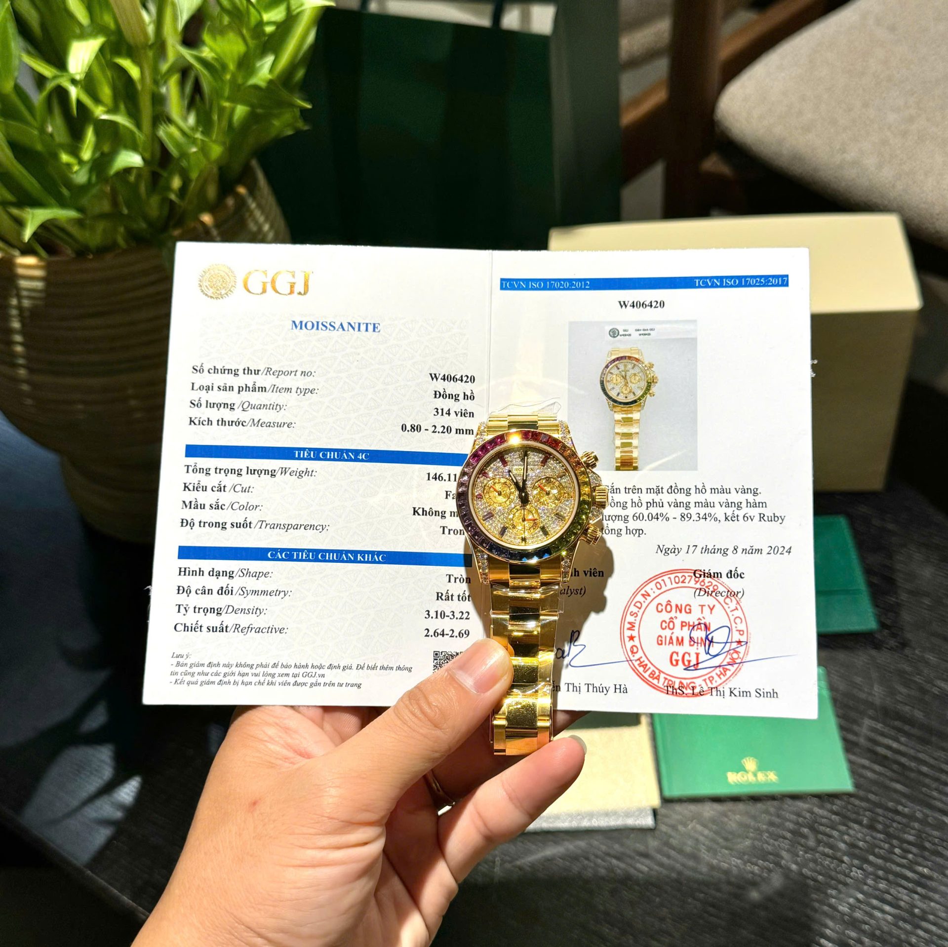 Rolex Daytona 116598RBOW Refined Moissanite   Synthentic Gemstone 18K Gold Wrapped 40mm - Top club