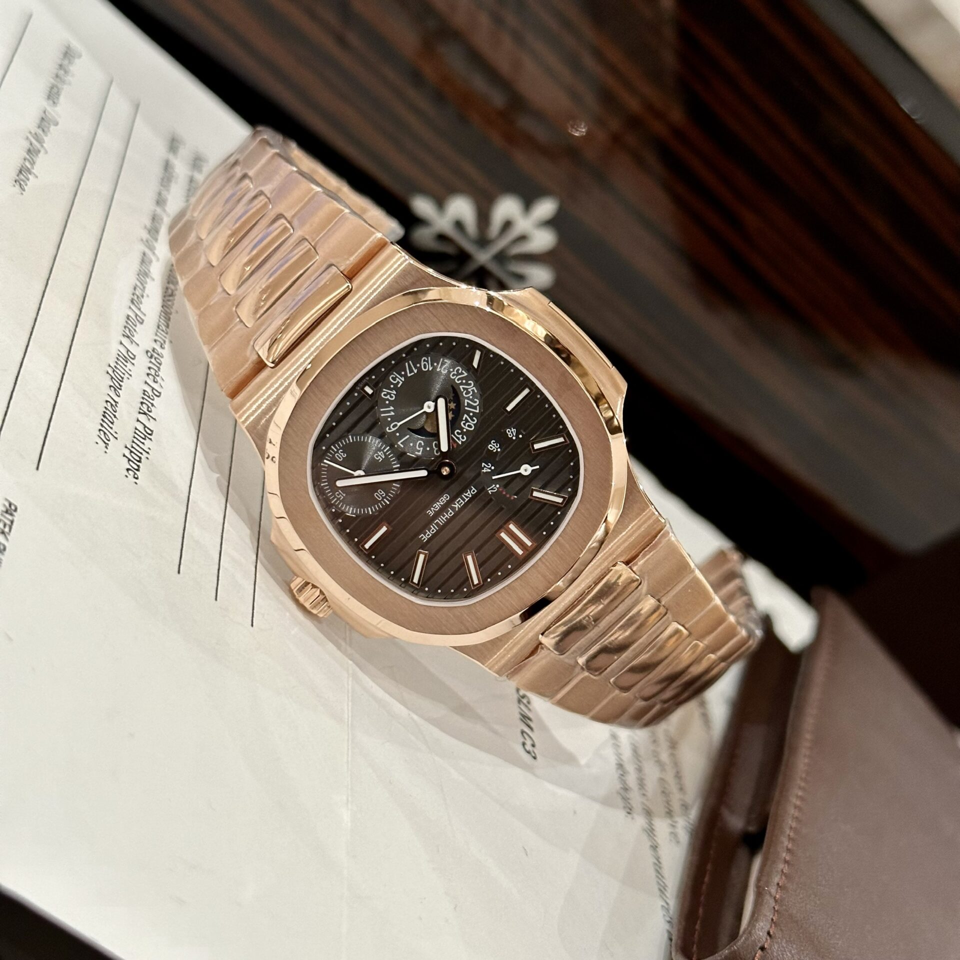 Patek Philippe Replica Watch Nautilus 5712 Rose Gold Plated Black Dial GRF 40mm - Top club