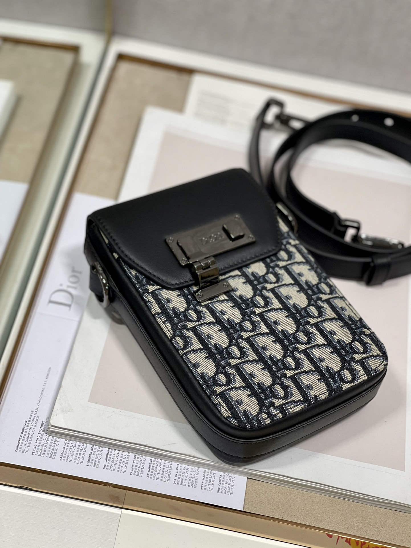 Saddle Vertical Pouch With Strap Beige/Black For Women 8.5in/22cm 2ADCA446YKS_H27E1:1High-quality replica