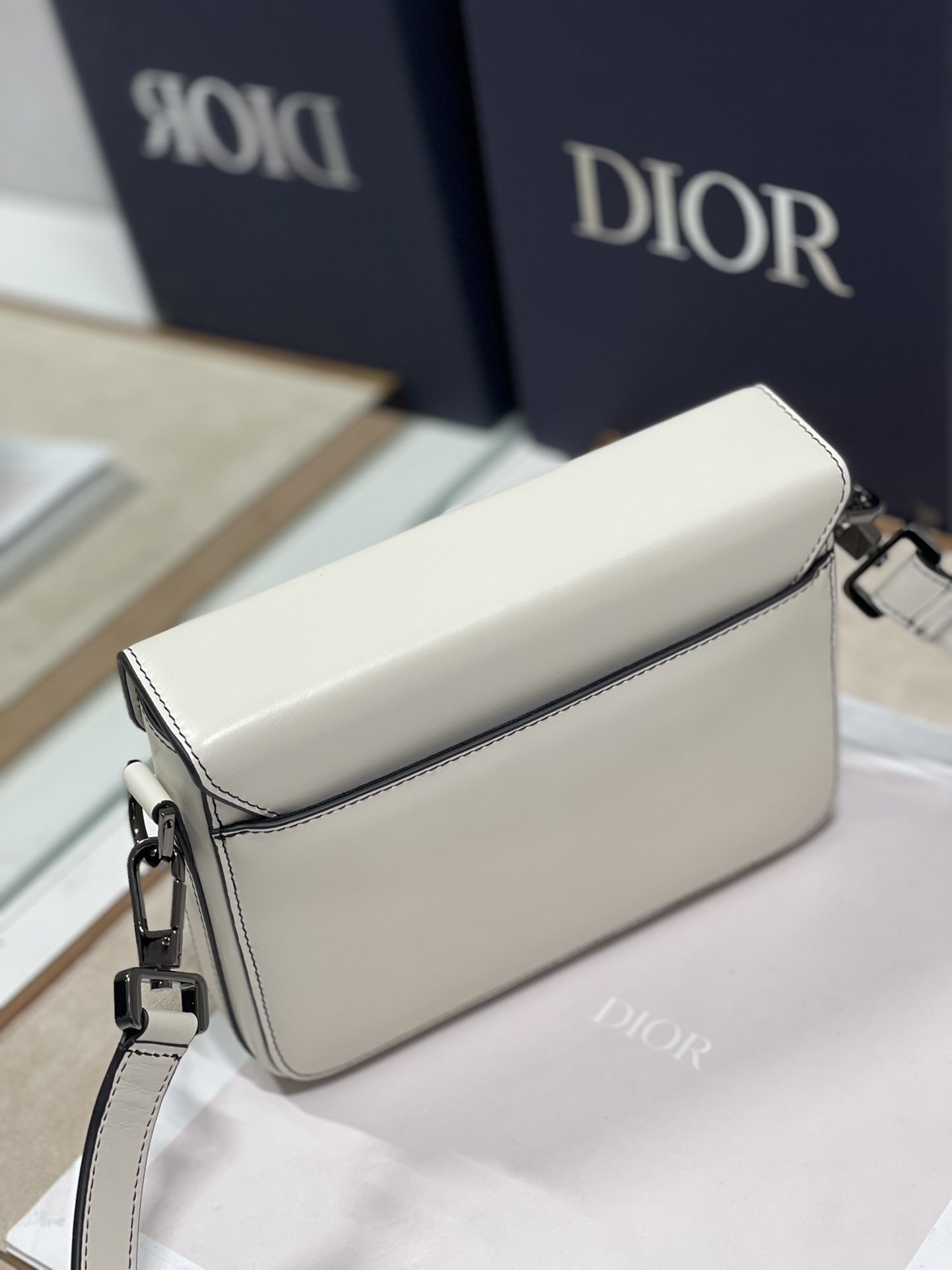 Christian Dior Lock Handbag White For Women 7.5in/19cm CD1:1High-quality replica