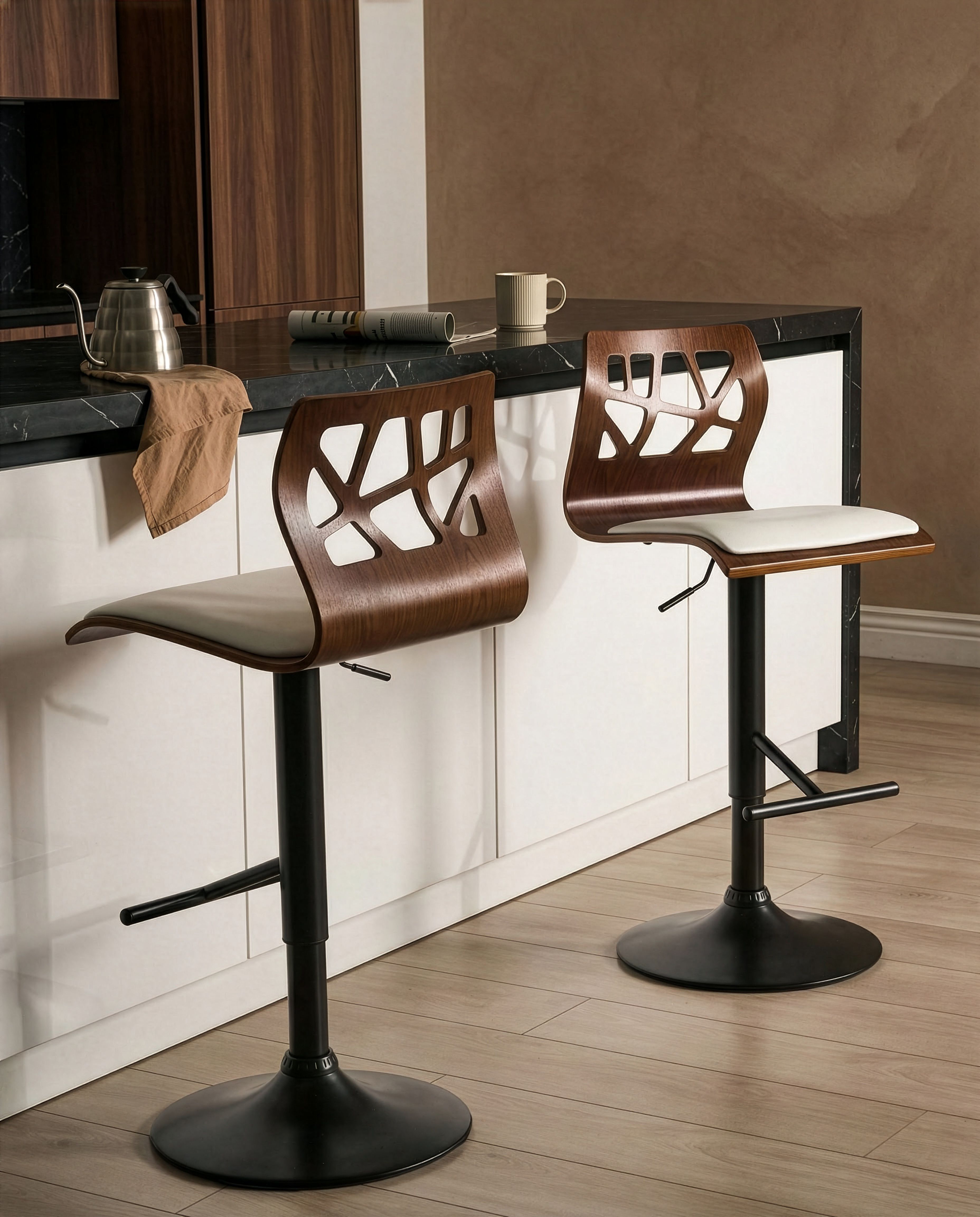 Set of 2 Bar Chairs PETERSBURG Faux Leather White/ Black