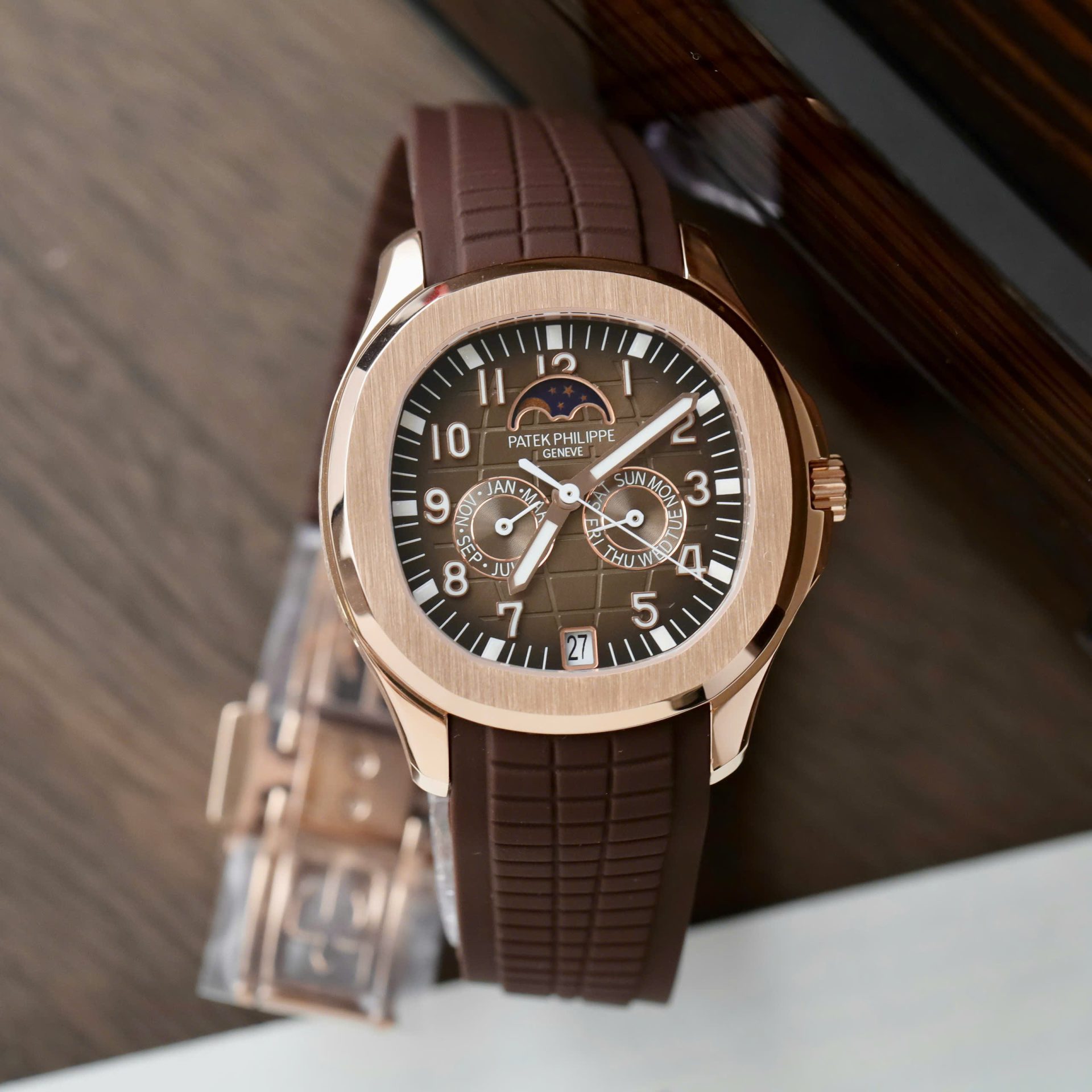 Patek Philippe Best Replica Watch Aquanaut 5261R Automatic Swiss Movement Chocolate Dial 40mm - Elite Watch Atelier