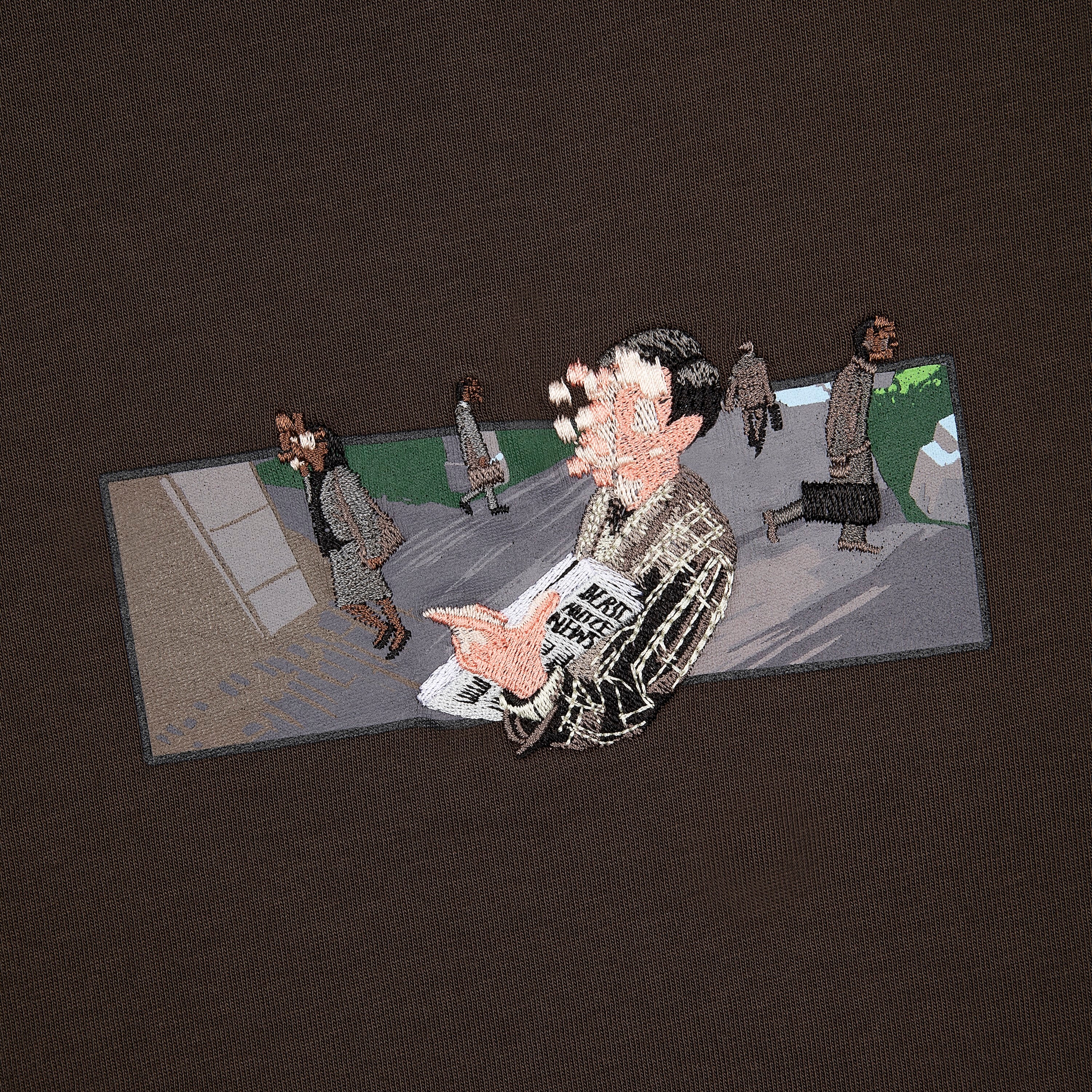"on air" T Shirt brown