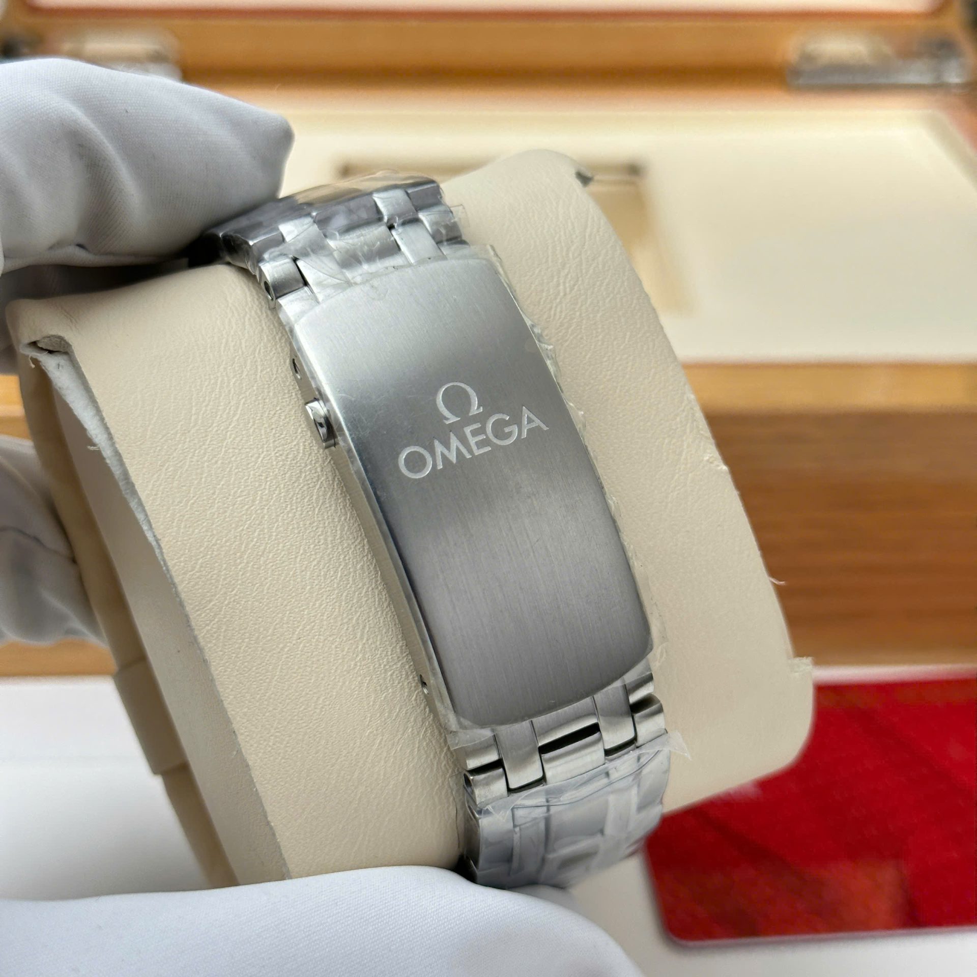 Omega Seamaster Diver 300M Luxury Fake Watches White Dial Automatic Movement VS Factory 42mm - Top club