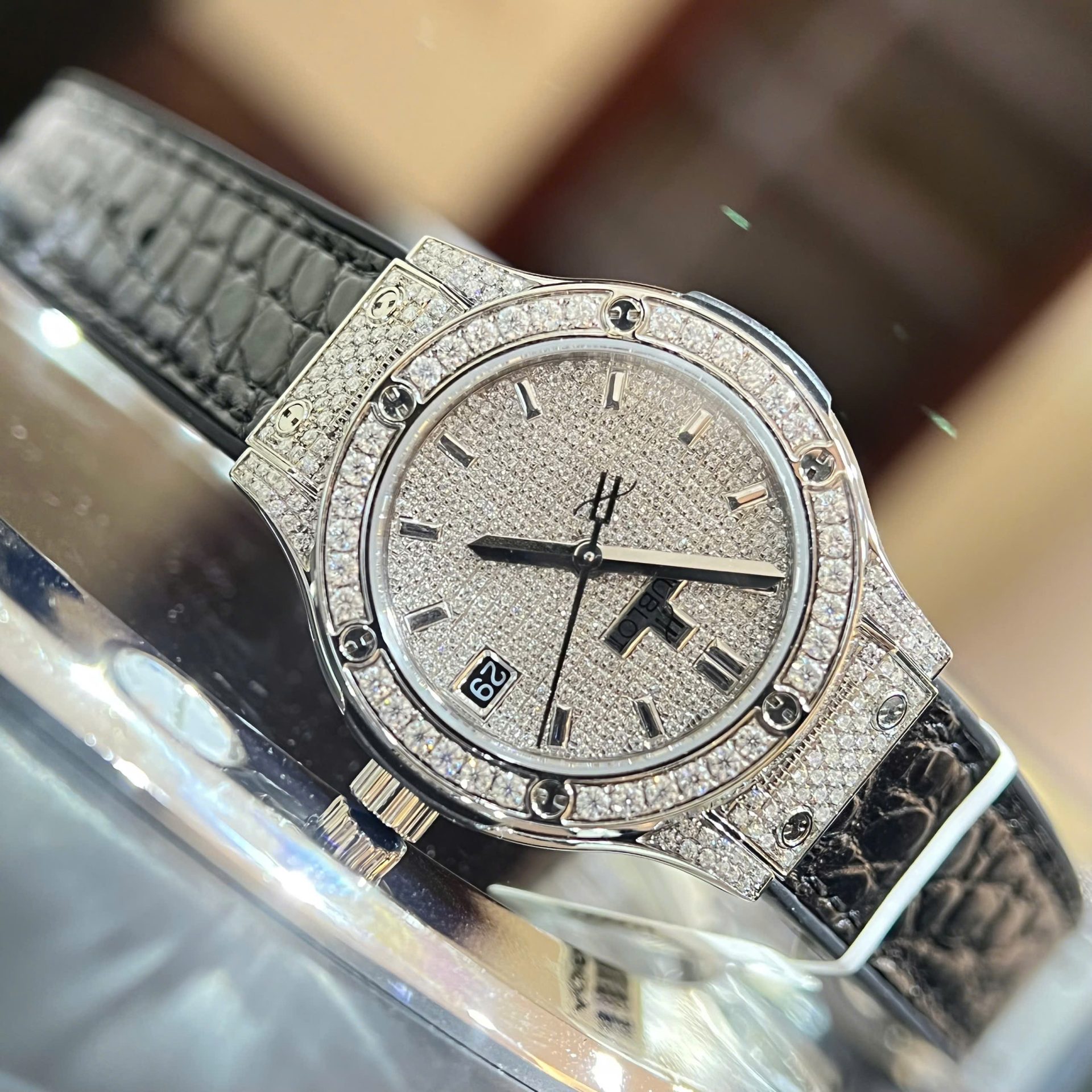 Hublot Classic Fusion Titanium Pavé Customs Full Moissanite Diamonds High End Watch Replicas 33mm - Elite Watch Atelier