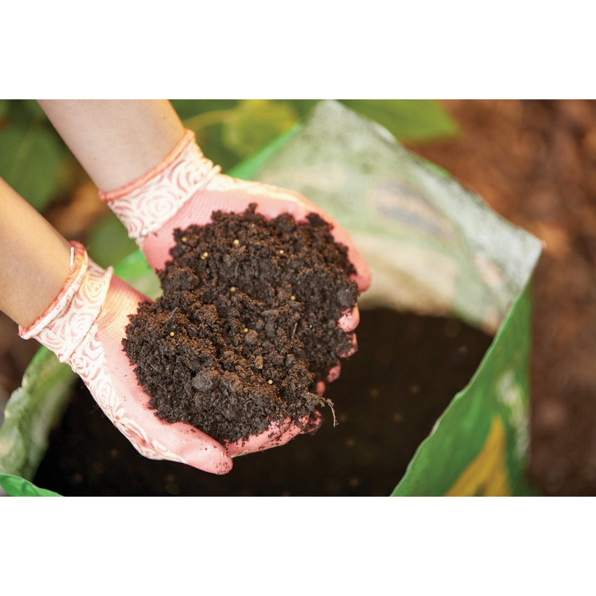 Miracle-Gro 0.75 Cu. Ft. All Purpose Garden Soil