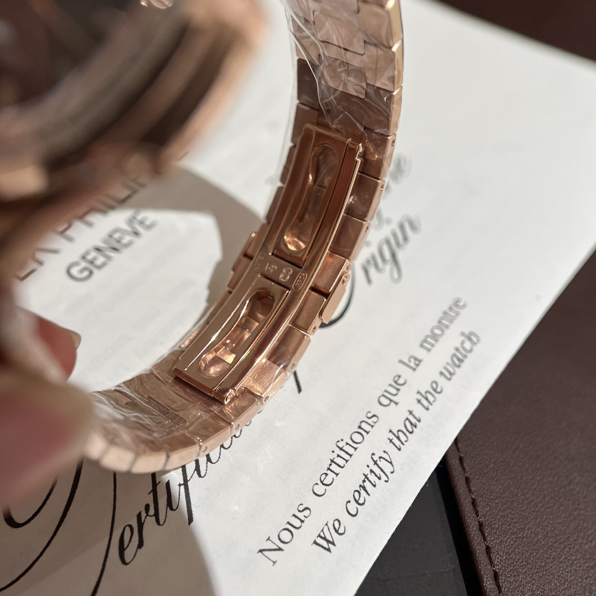 Patek Philippe Replica Watch Nautilus 5723 Gold Wrapped Moissanite Diamonds 40mm - Top club