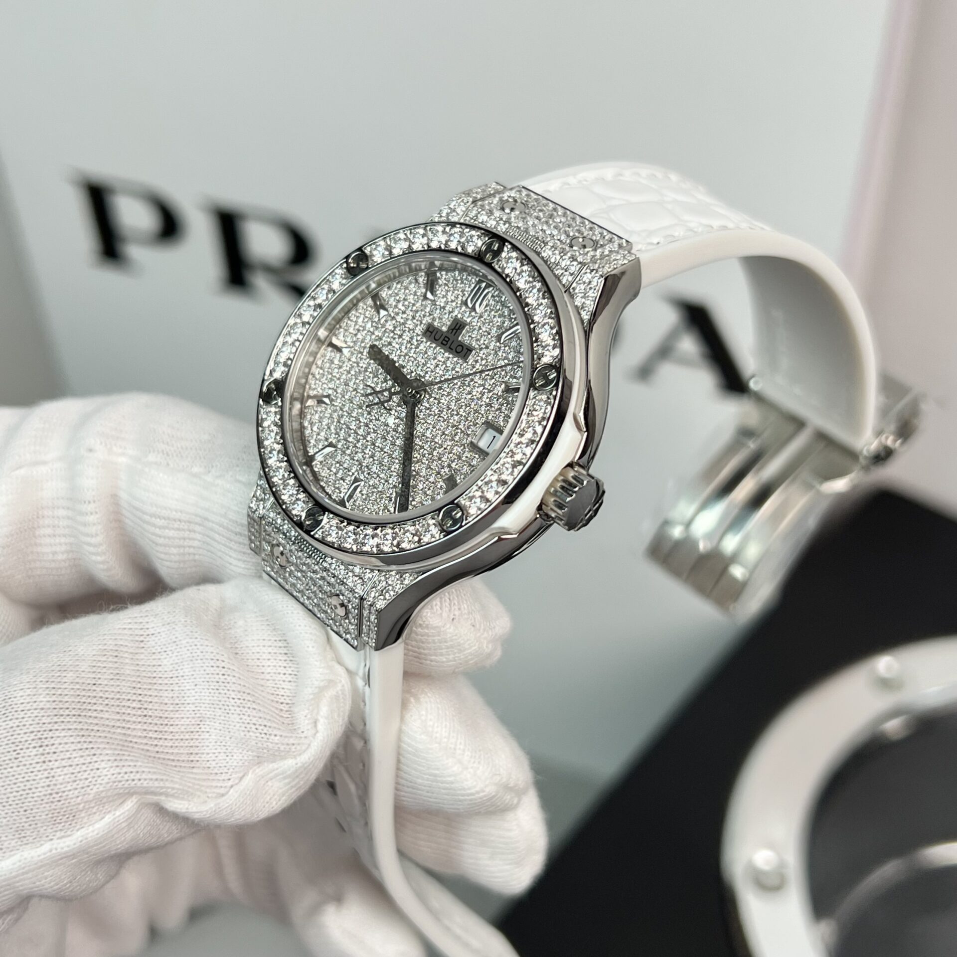 Hublot Replica 1:1 Watch Full Moissanite Diamond White HBF 38mm - Top club