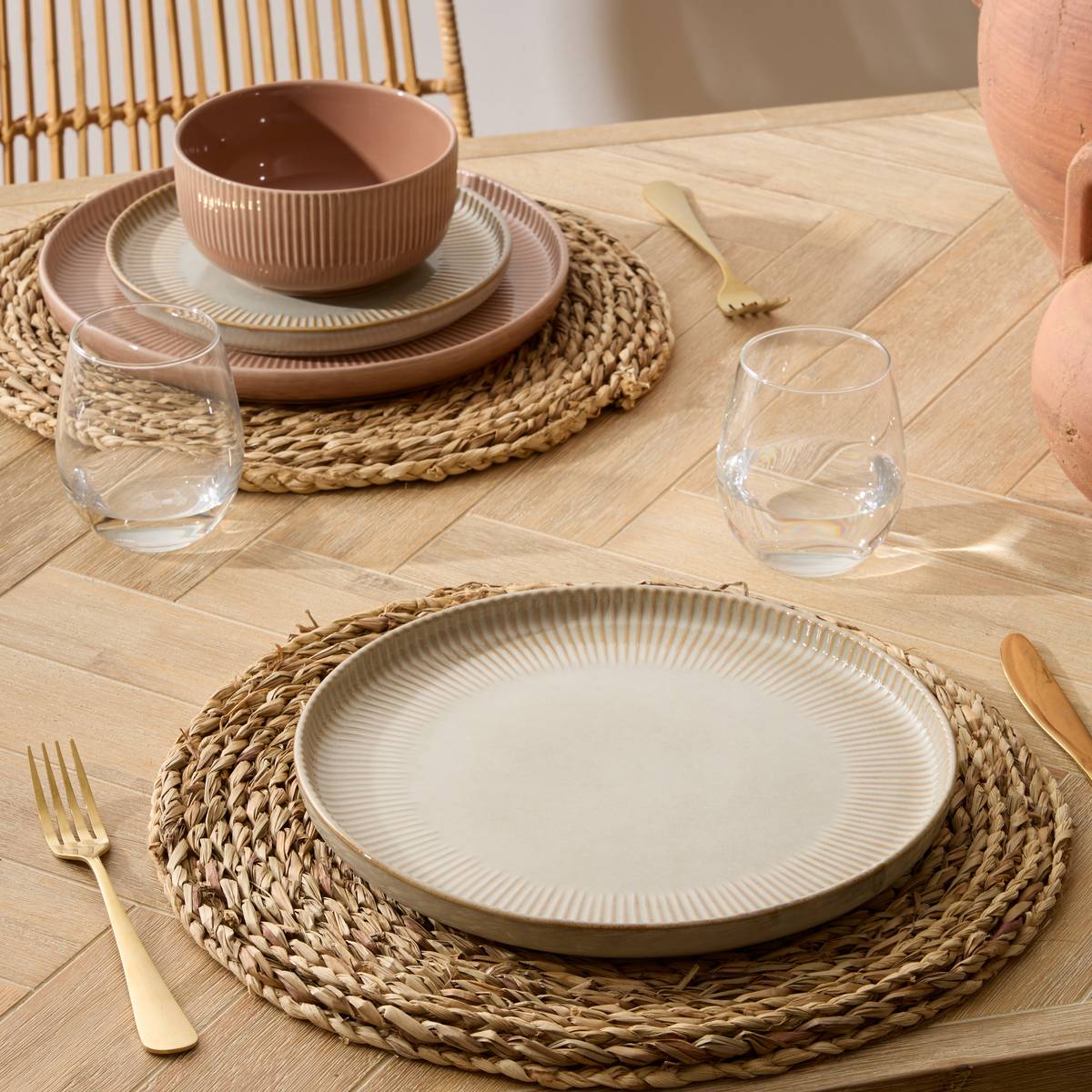 Dinner plate "Chloe" Stoneware (ceramic), D.26.8 cm, Beige