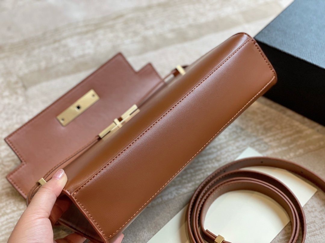 TO – Luxury Edition Bags SLY 1931:1High-quality replica
