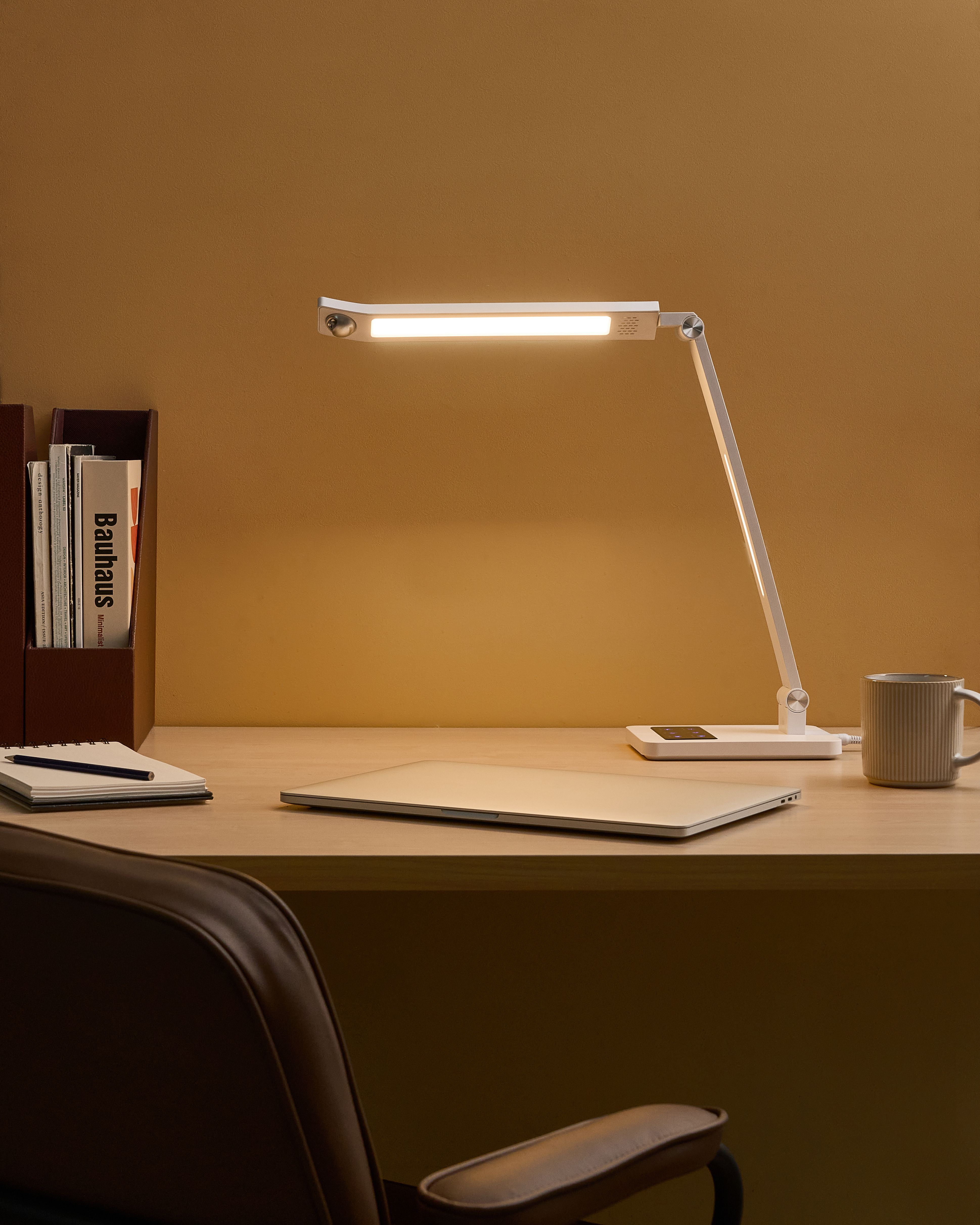 LED Desk Lamp LEPUS with Motion Sensor White