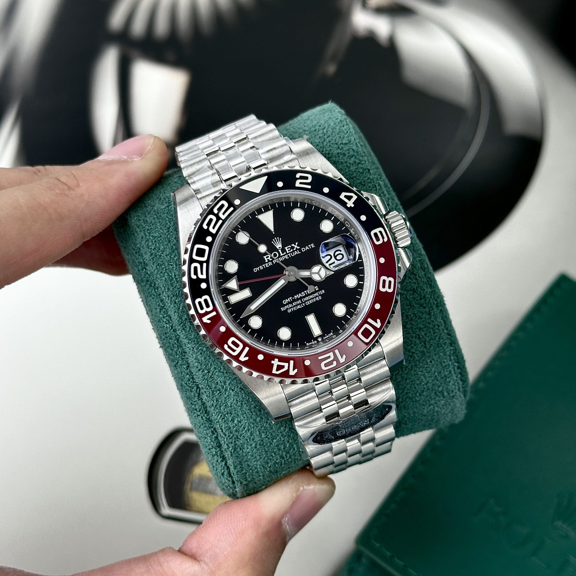 Rolex Replica Watch GMT-Master II Coke Black Dial Strap Jubilee Clean Factory 40mm - Elite Watch Atelier