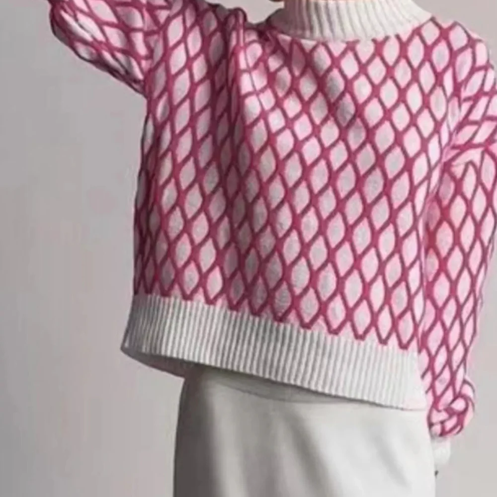 Geometric Pattern Turtleneck Sweater - ZKZOOK