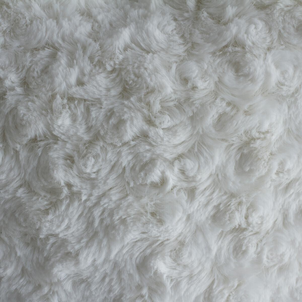 Cushion "Heart", bouclette Ivory white, 28x36 cm