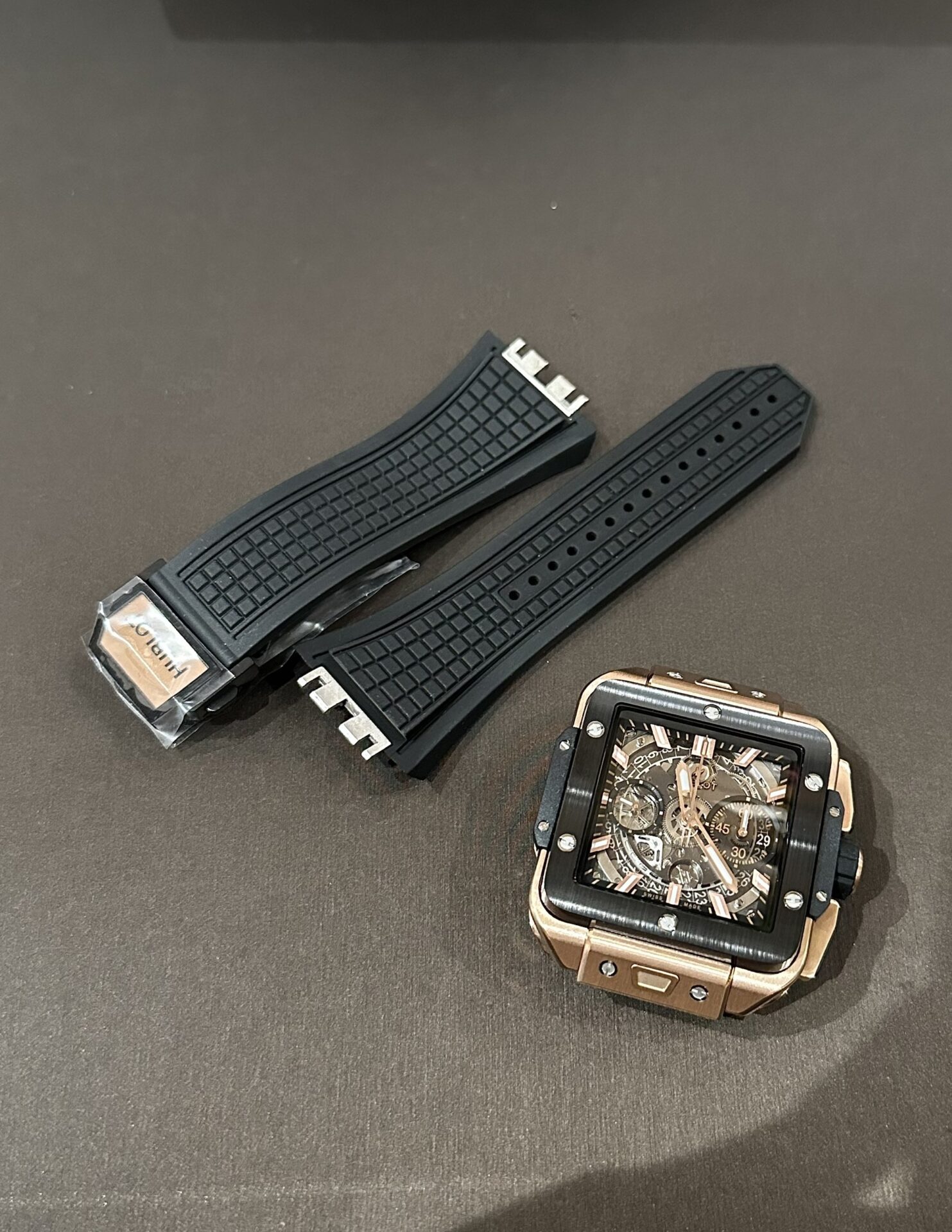Hublot Big Big Square Best Replica Watch Rose Gold Black Bezel 42mm - Top club