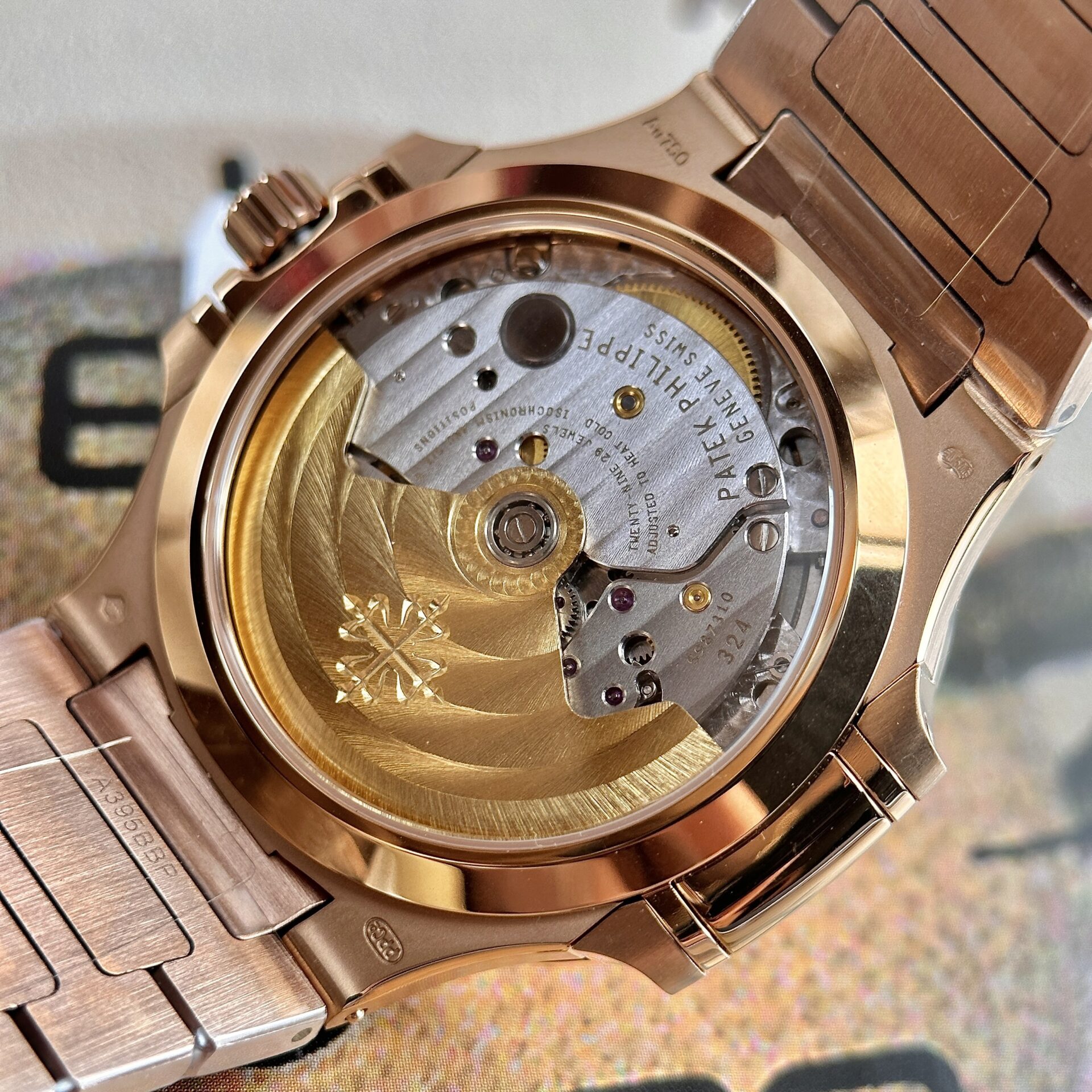 Patek Philippe Nautilus 7118 Replica Watch Rose Gold 3K Factory 35.2mm - Top club