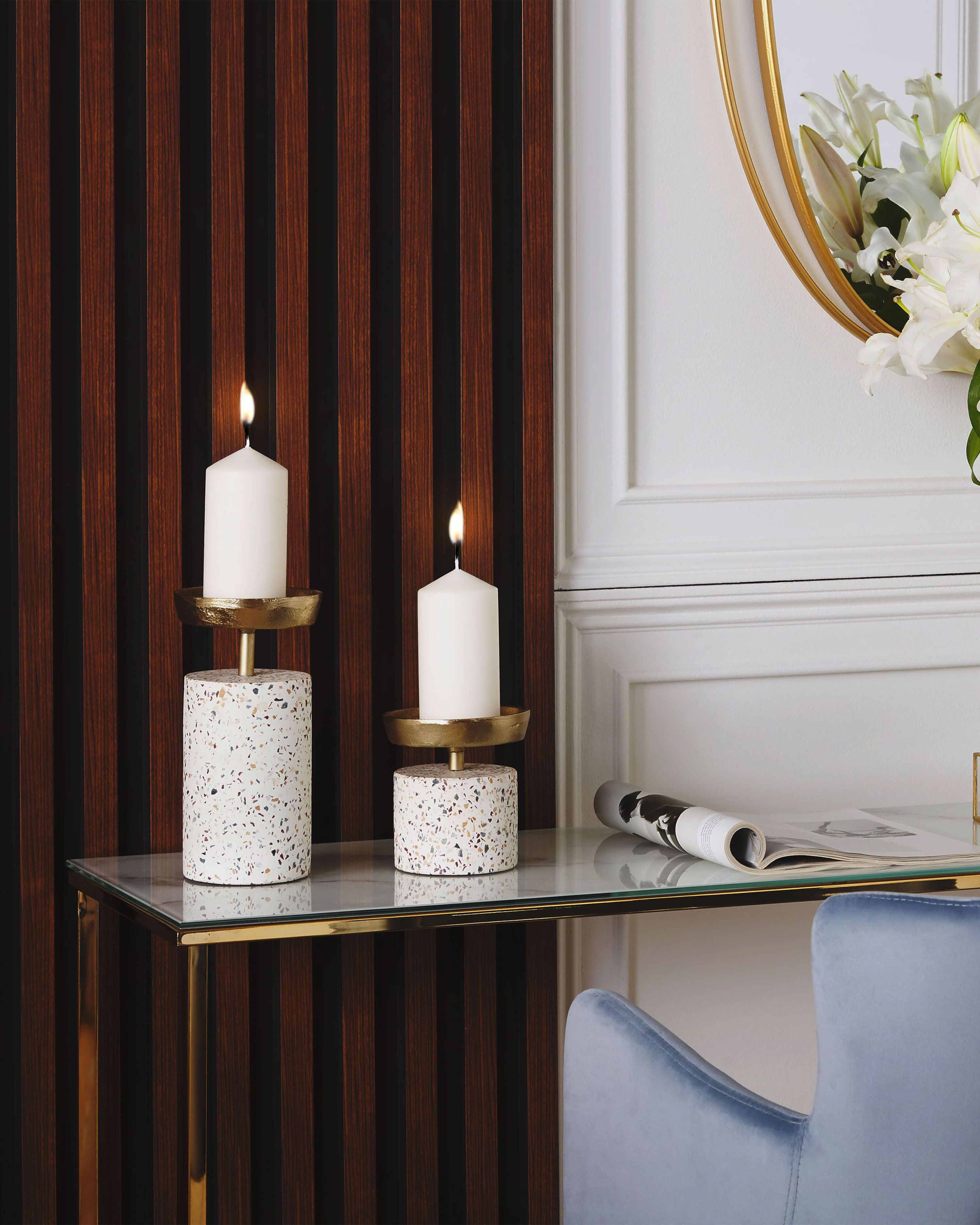 Set of 2 Candle Holders KAENGAN Stone 13/24 cm Gold