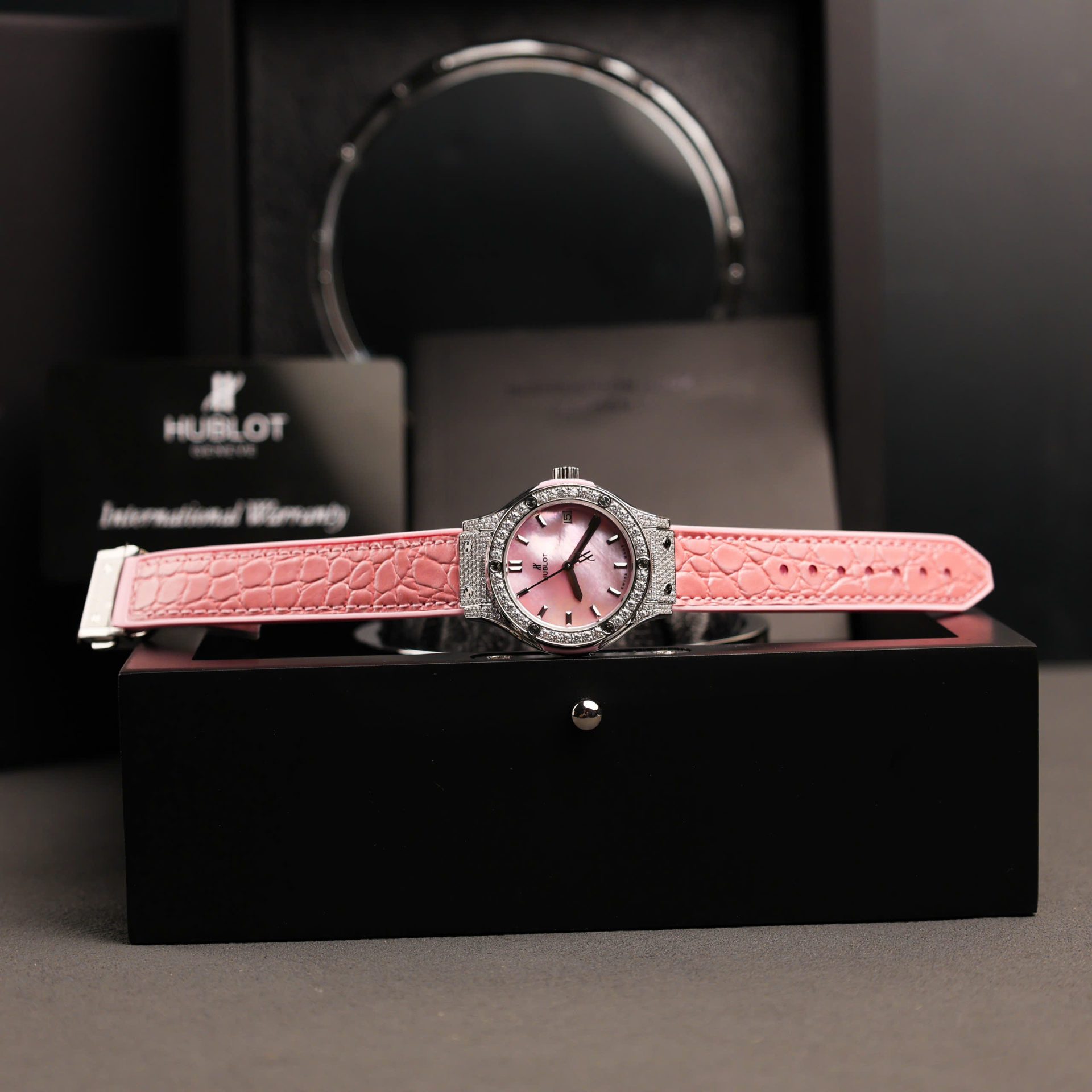 Hublot Classic Fusion Replica Watch Mother Of Pearl Dial + Moissanite Diamonds 33mm - Top club