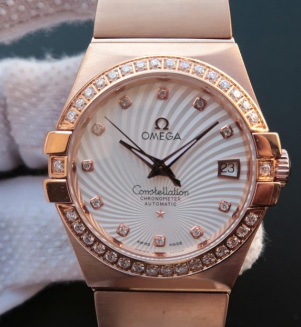 Replica Omega V6 Constellation Diamonds Bezel White Textured Dial RG Case A2500 - Elite Watch Atelier