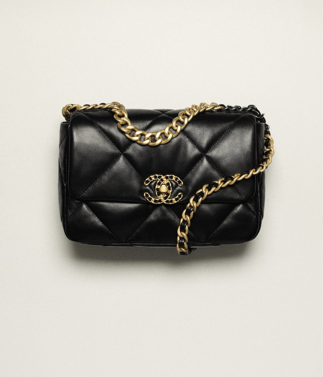 Replicate CHANEL 19 HANDBAG(1:1 replica)