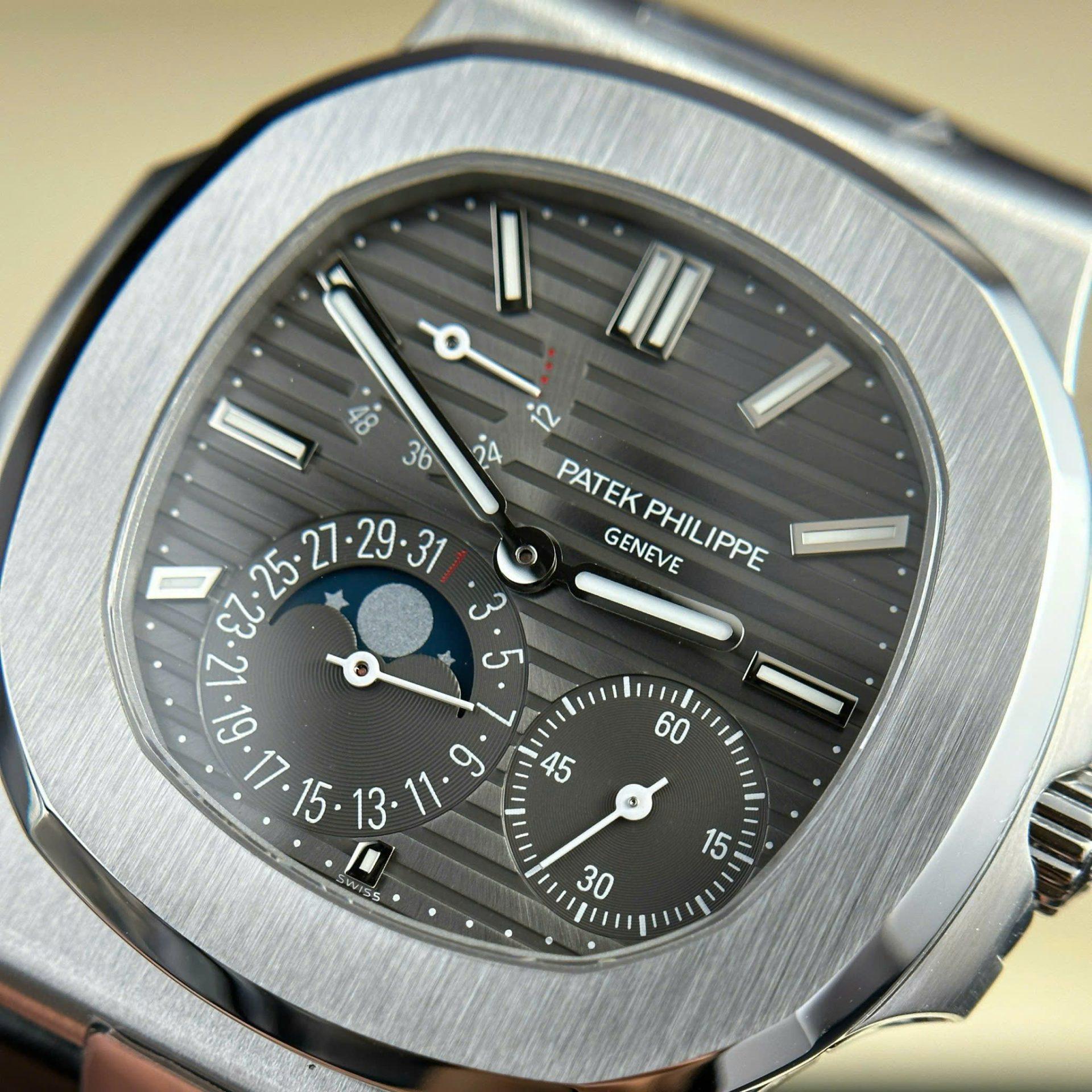 Patek Philippe Nautilus 5712 Gray Dial Best Replica Watch PPF Factory 40mm - Top club