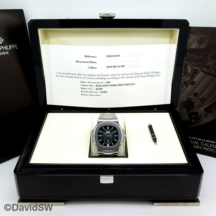 Patek Philippe 5726/1A Nautilus Annual Calendar Moonphase(1:1 replica) - Elite Watch Atelier