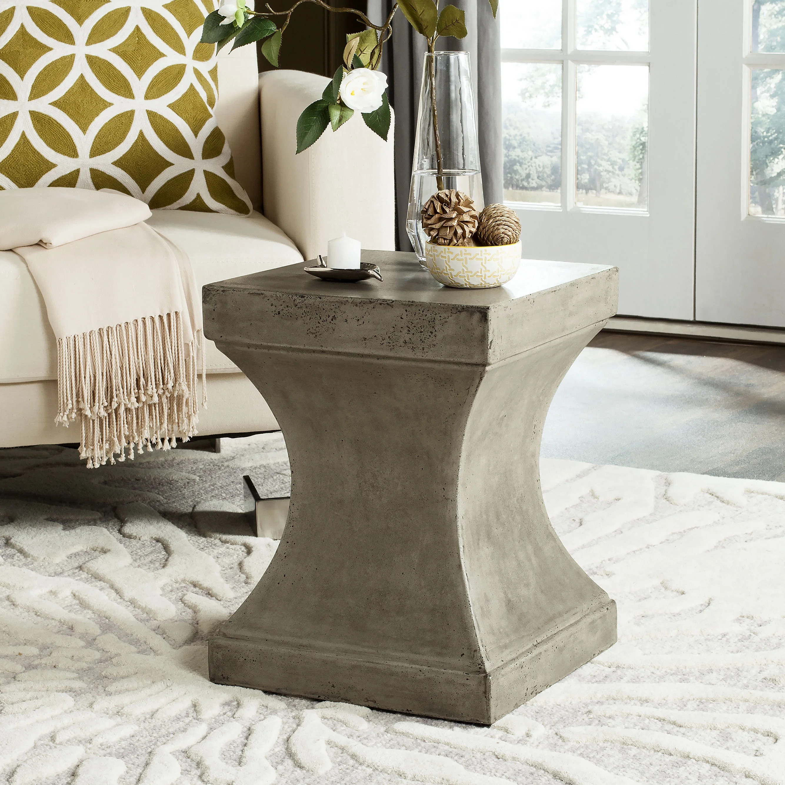Safavieh Curby Outdoor Modern Concrete Accent Table - Dark Grey