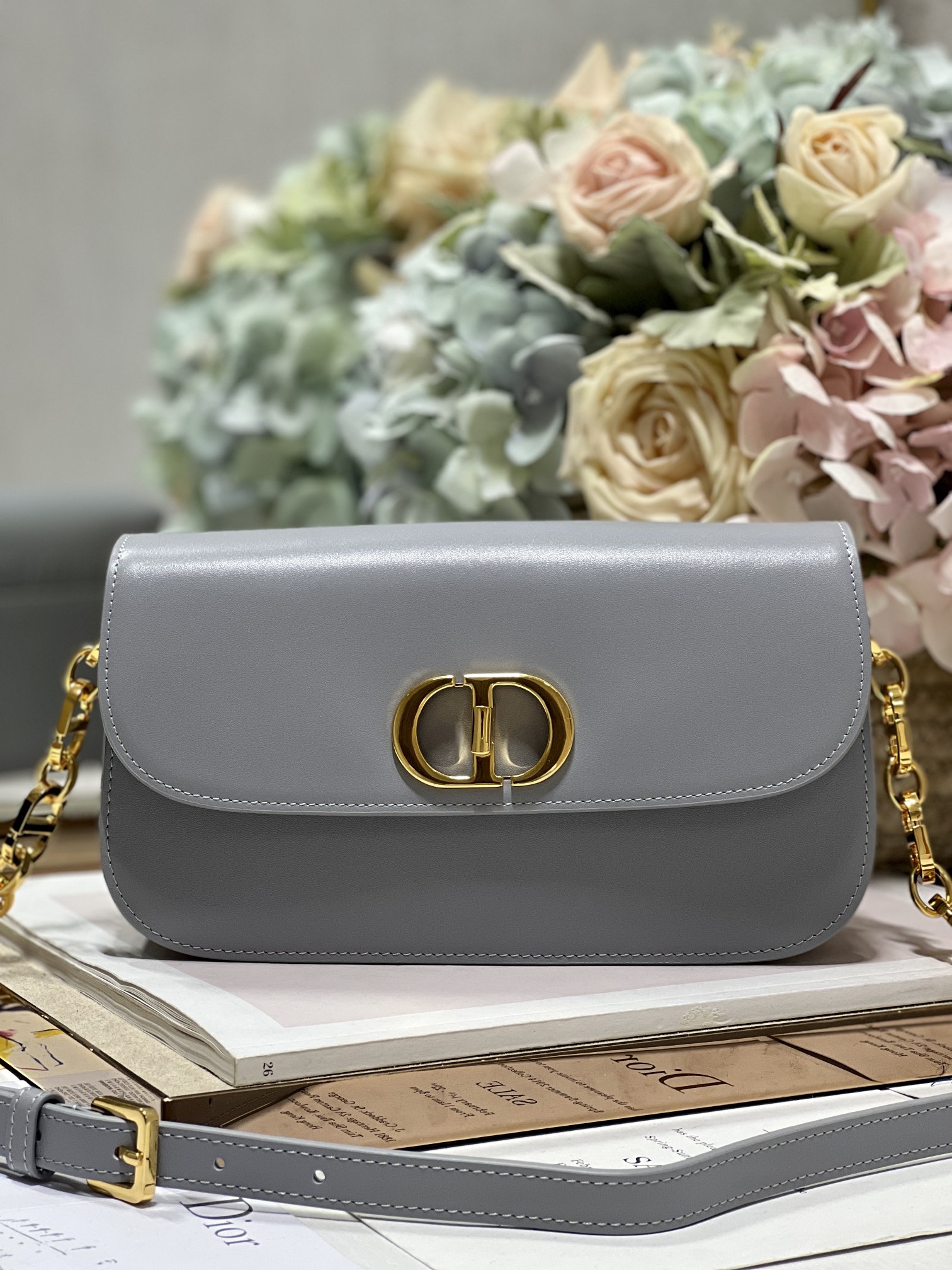 30 Montaigne Avenue Bag Black/White/Blue/Beige/Light Pink For Women 9 in/ 22.5cm M9260UMOA_M9001:1High-quality replica