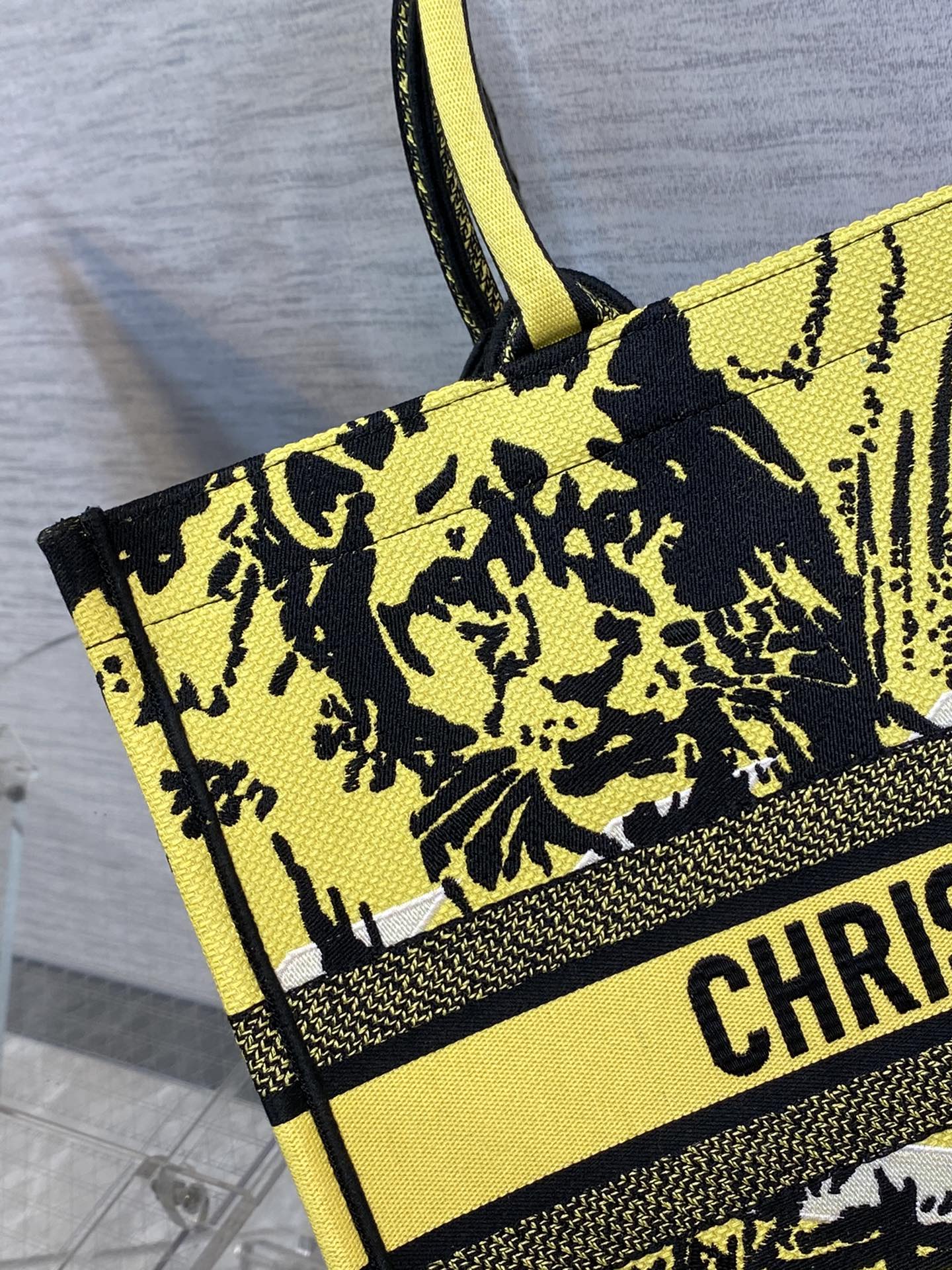 Christian Dior Large Dior Book Tote Bright Yellow and Pink D-Jungle Pop Embroidery, Yellow/Pink, For Women Women’s Handbags, 41cm CD M1286ZRON_M8861:1High-quality replica