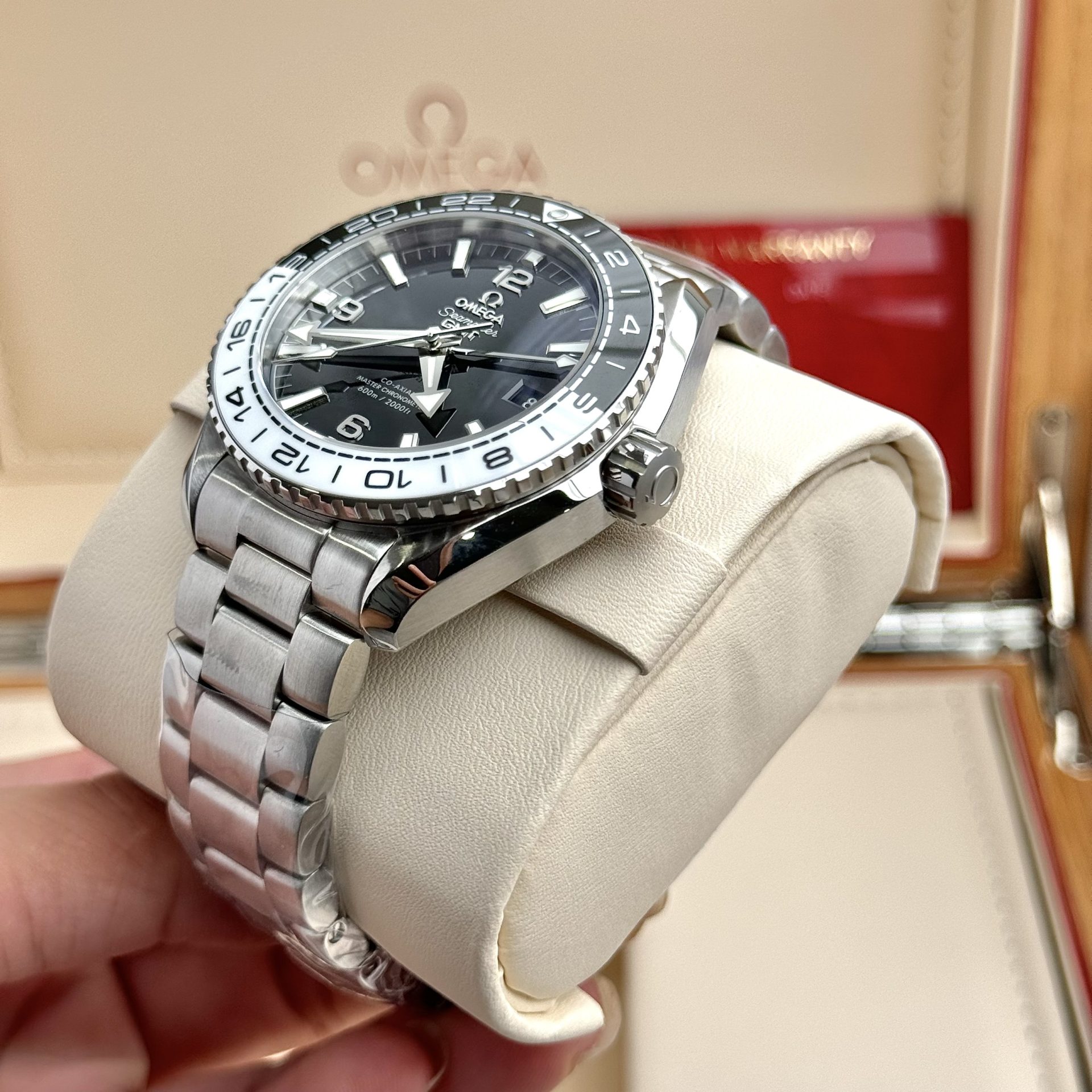 Omega Replica 1:1 Watch Seamaster Planet Ocean GMT Black Dial 43.5mm - Top club