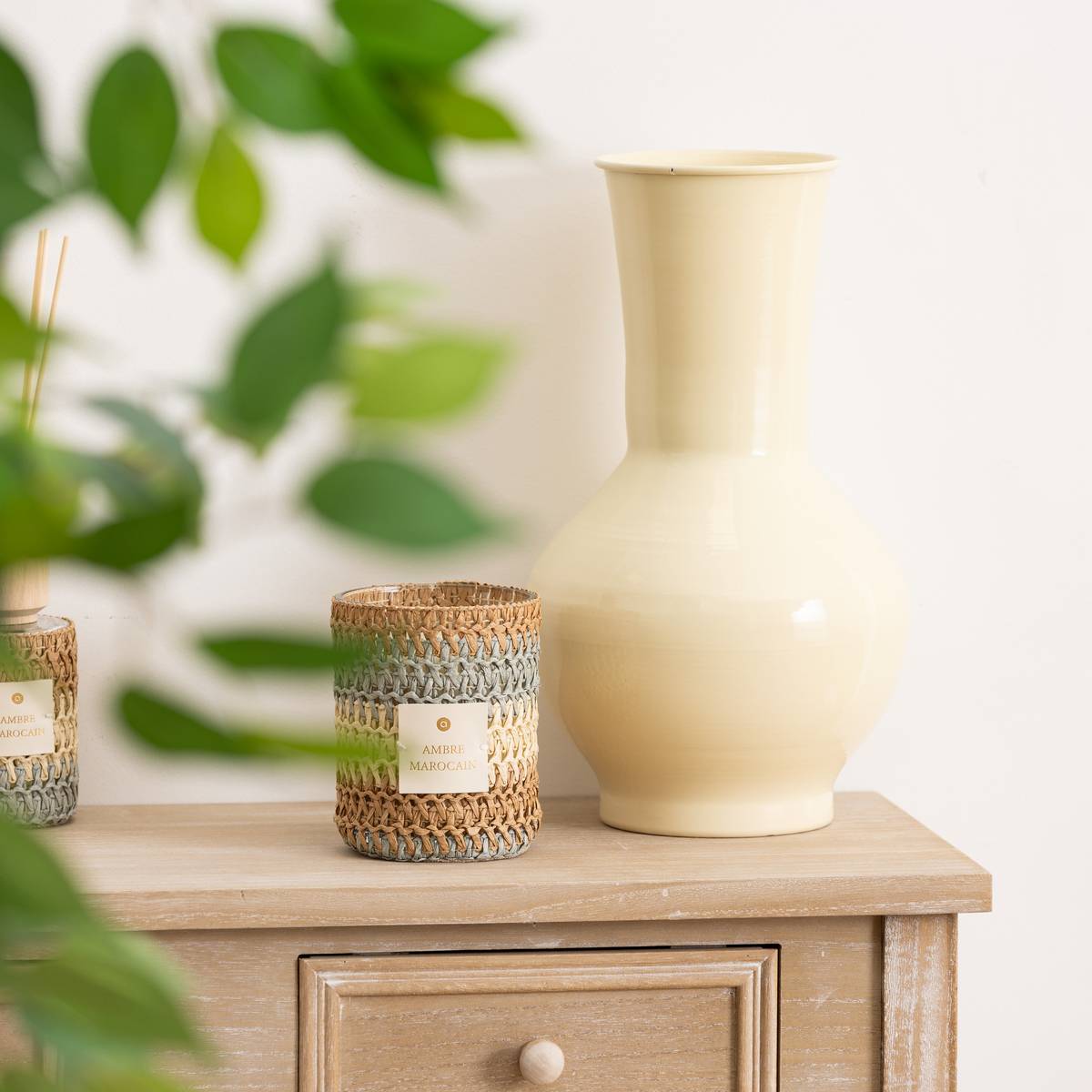 Scented candle "Zaya" Amber, 470g