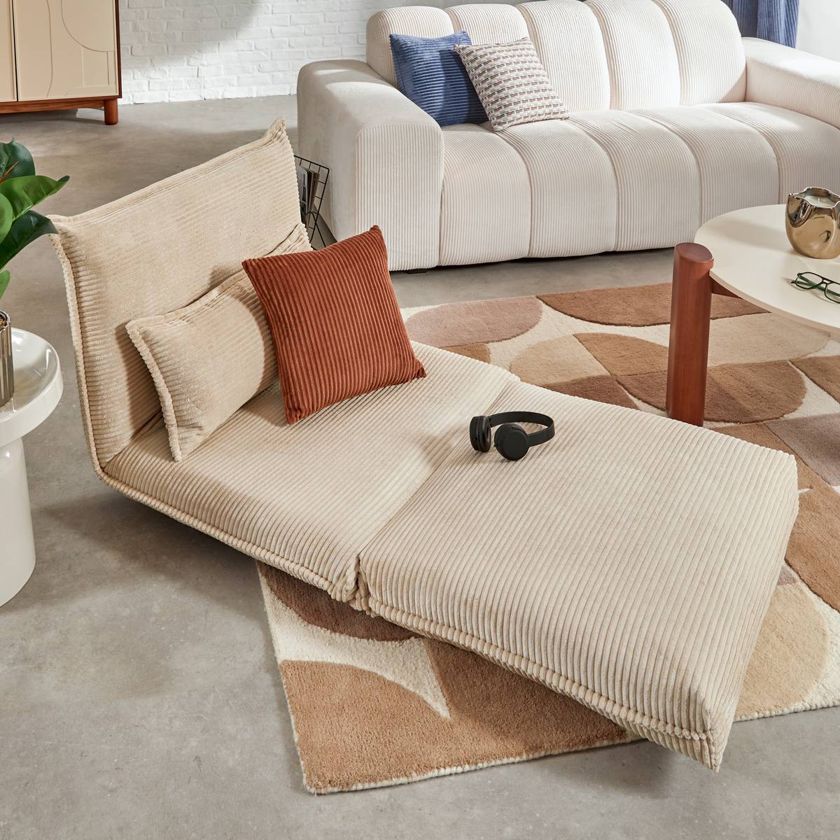 Sleeper Chair "Elois" Ivory, L.85 cm